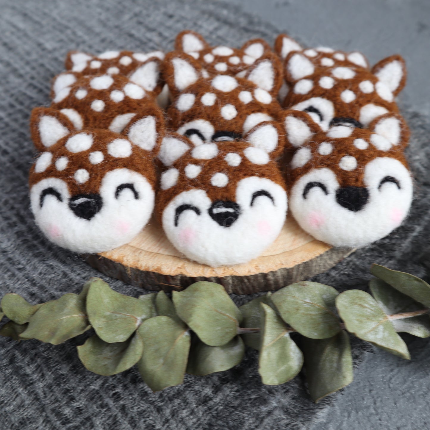 100% Wool needle felt Reindeer forest animal 4.5 cm 1 pcs - Luxy Kraft