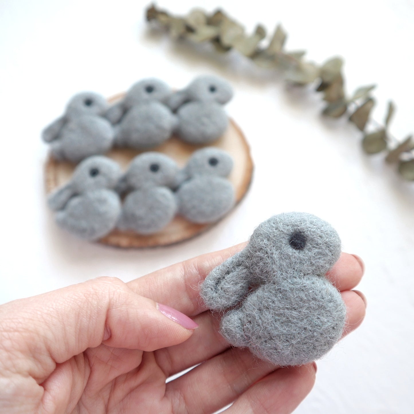 100% Wool needle felt Bunny Rabbit forest animal 4.5 cm 1 pcs - Luxy Kraft