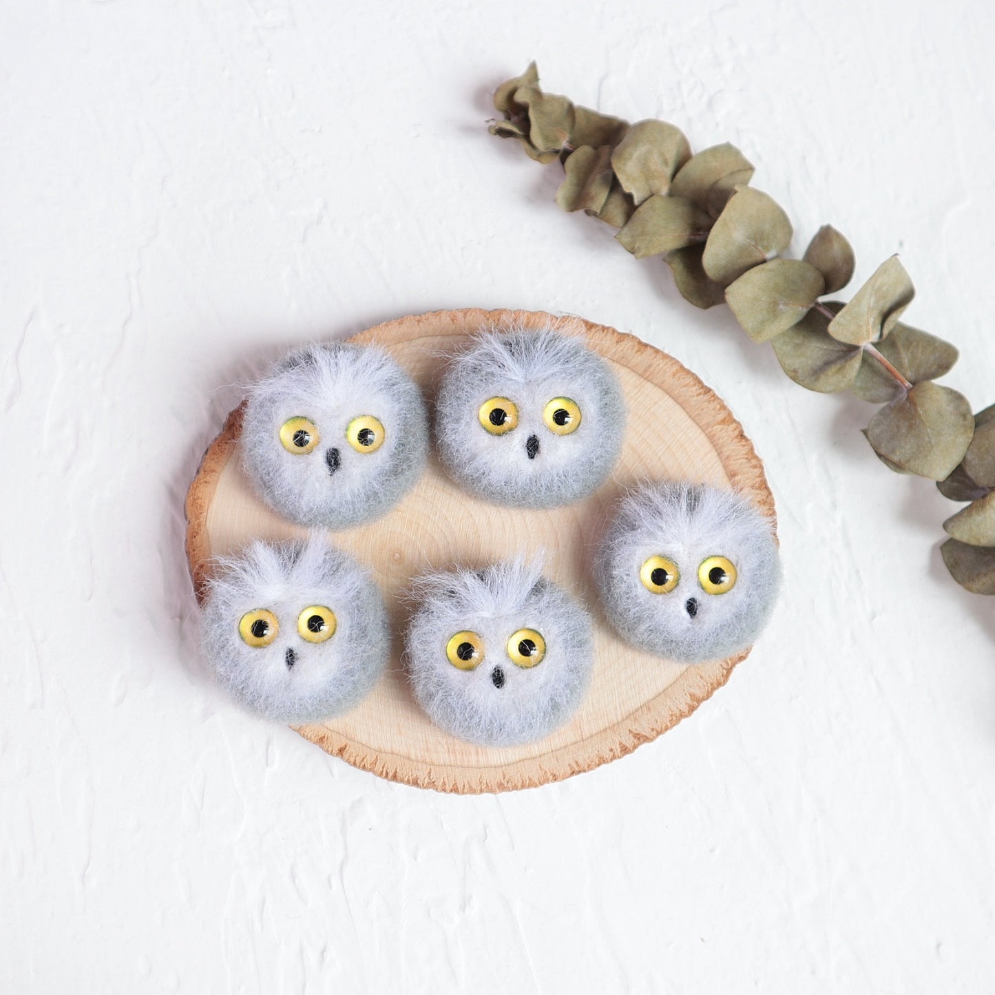 100% Wool needle felt Grey Owl forest animals 3.5 cm - Luxy Kraft