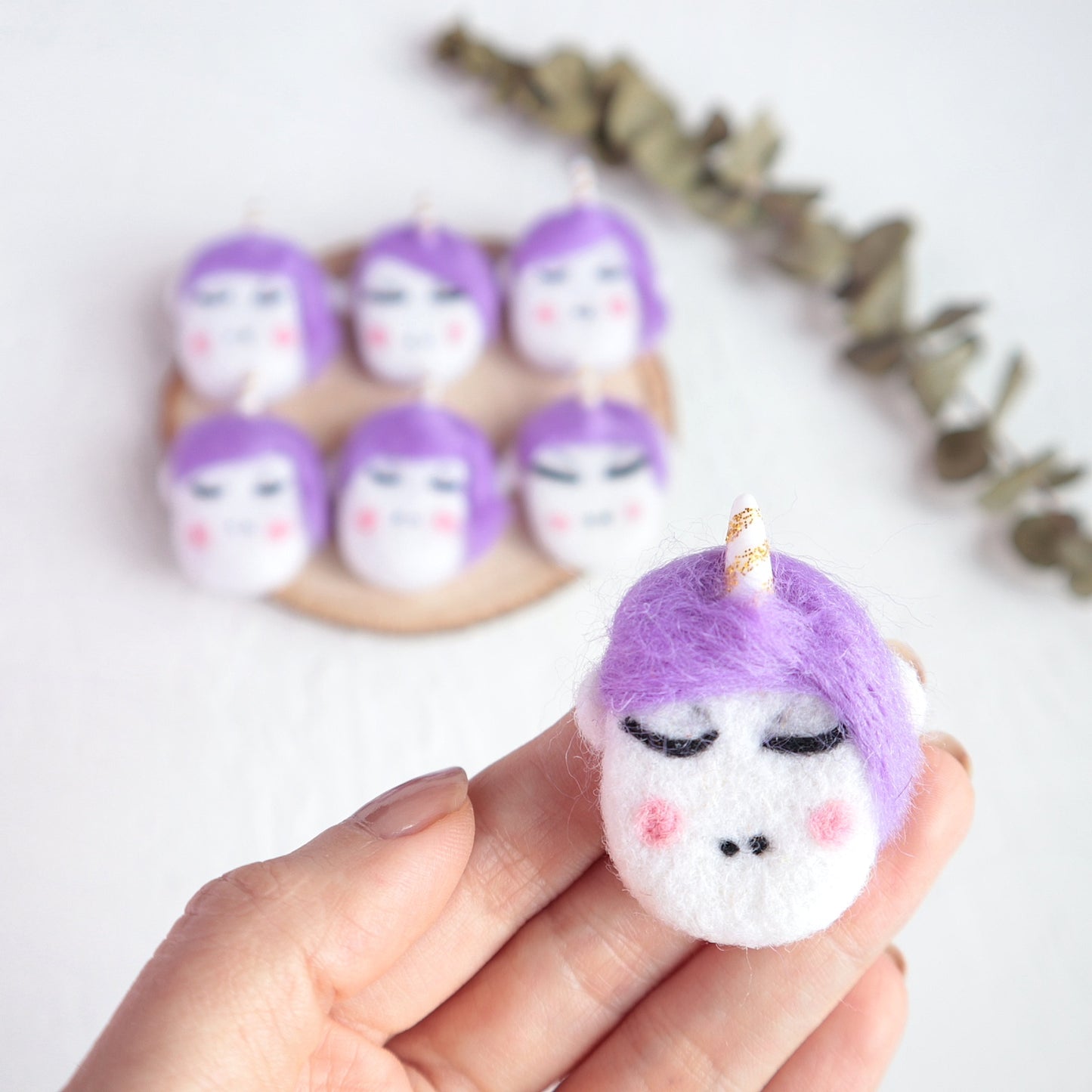 100% Wool needle felt Unicorn 3.5 cm - Luxy Kraft