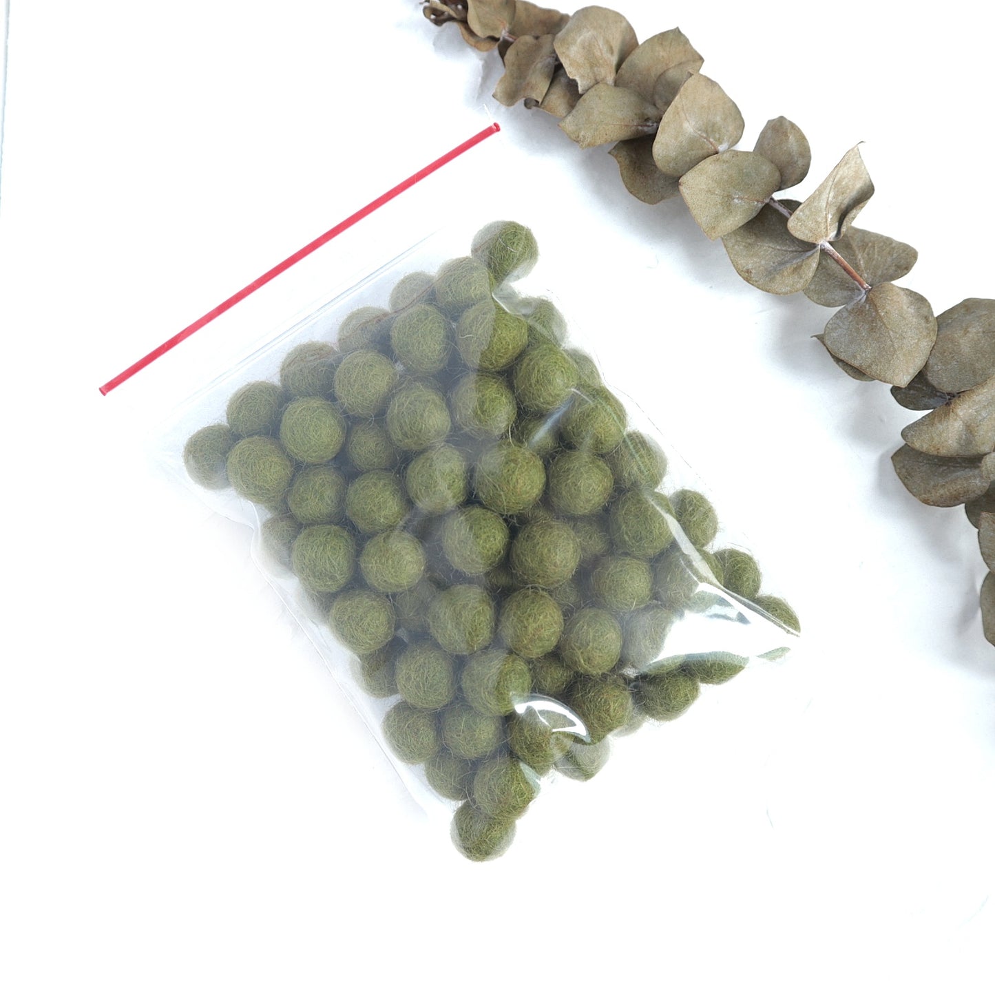 1 cm 100 pcs Olives Felt Pom Poms Felt Balls for making garland, Felt flowers - Luxy Kraft