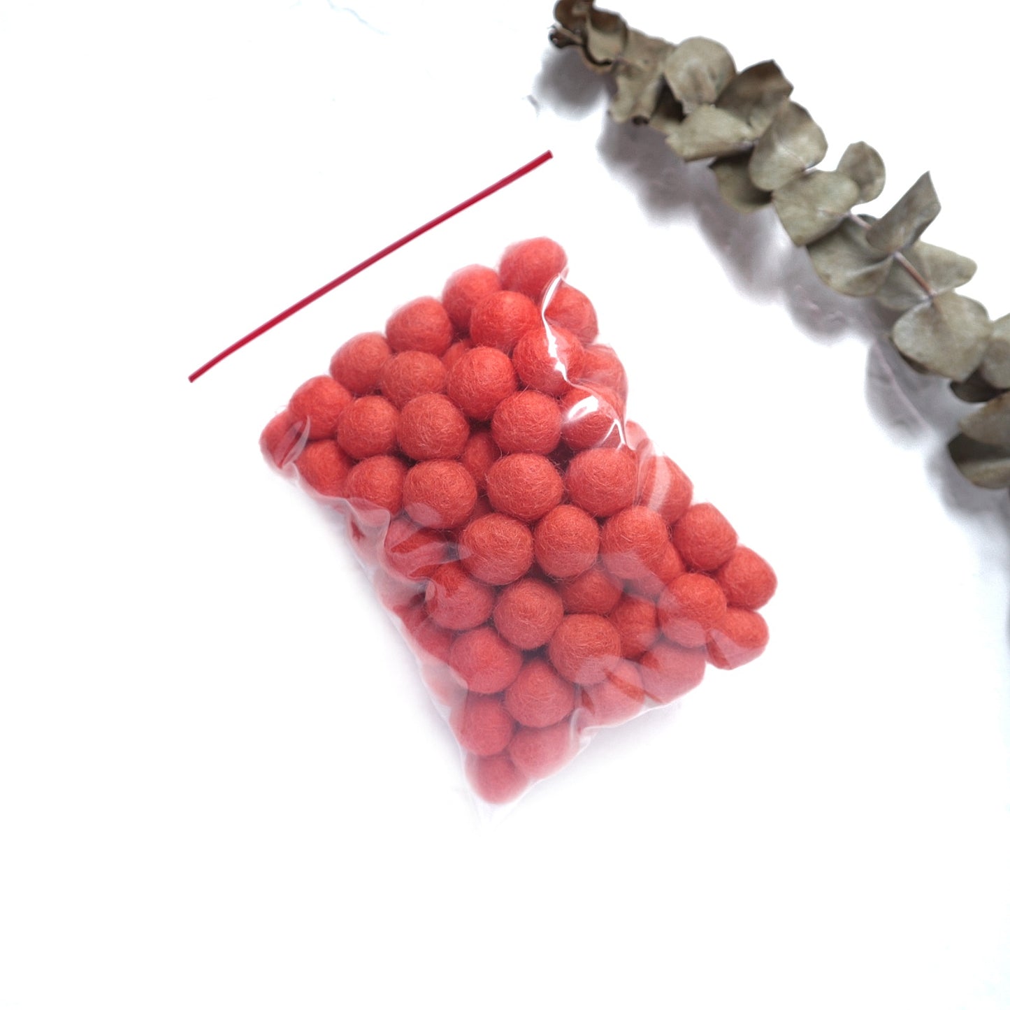 1 cm 100 pcs Mandarin Felt Pom Poms Felt Balls for making garland, Felt flowers - Luxy Kraft