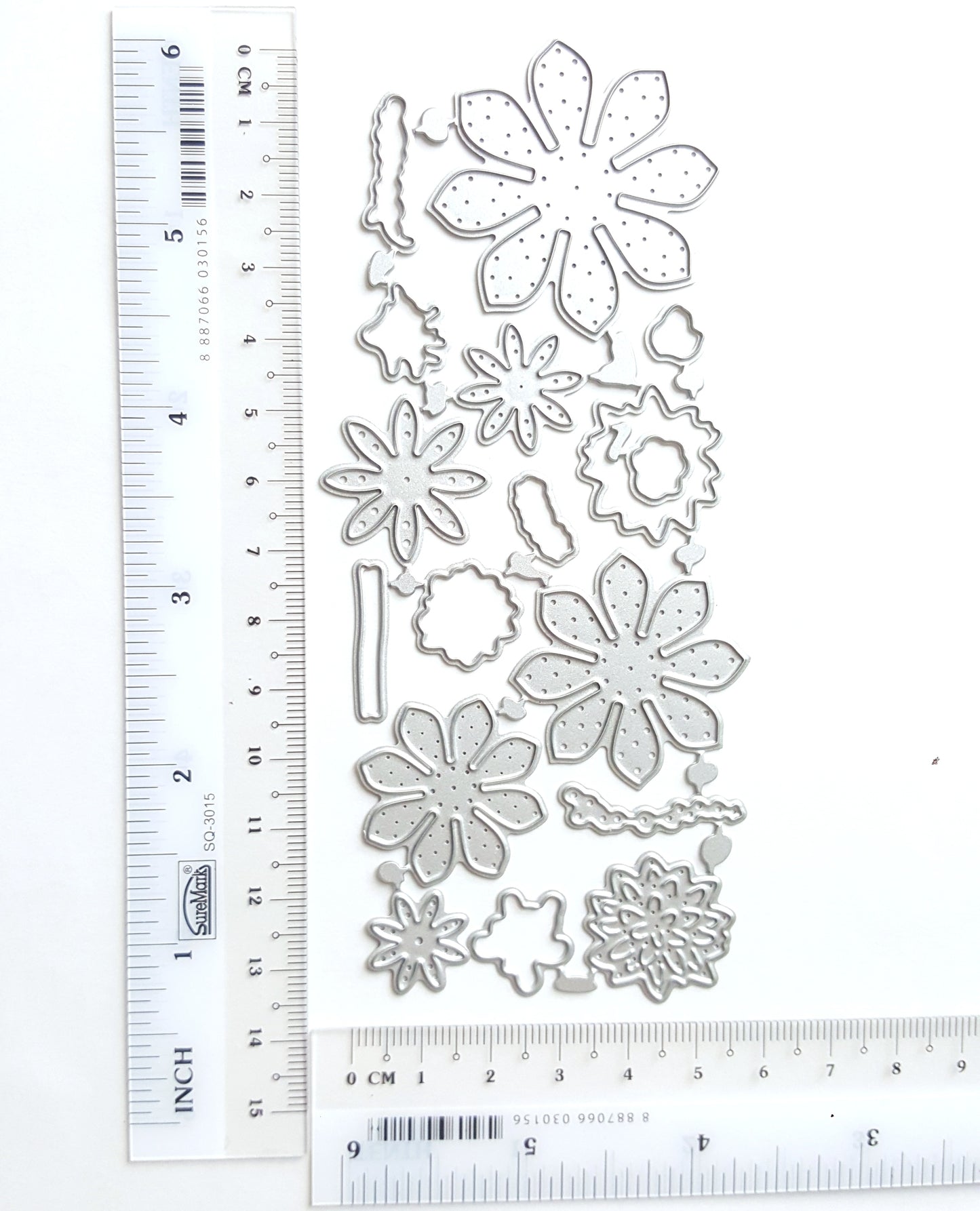 FLOWER CUTTING DIES 17 PCS SET 14X6.3 CM - Luxy Kraft