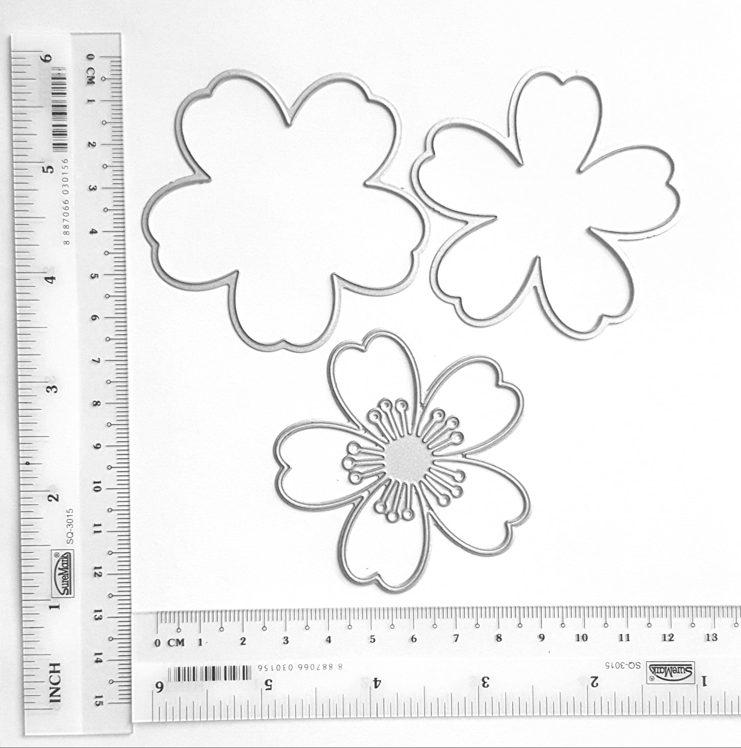 FLOWER CUTTING DIES 3 PCS SET 6 cm, 6.2 cm, 6.5 cm - Luxy Kraft