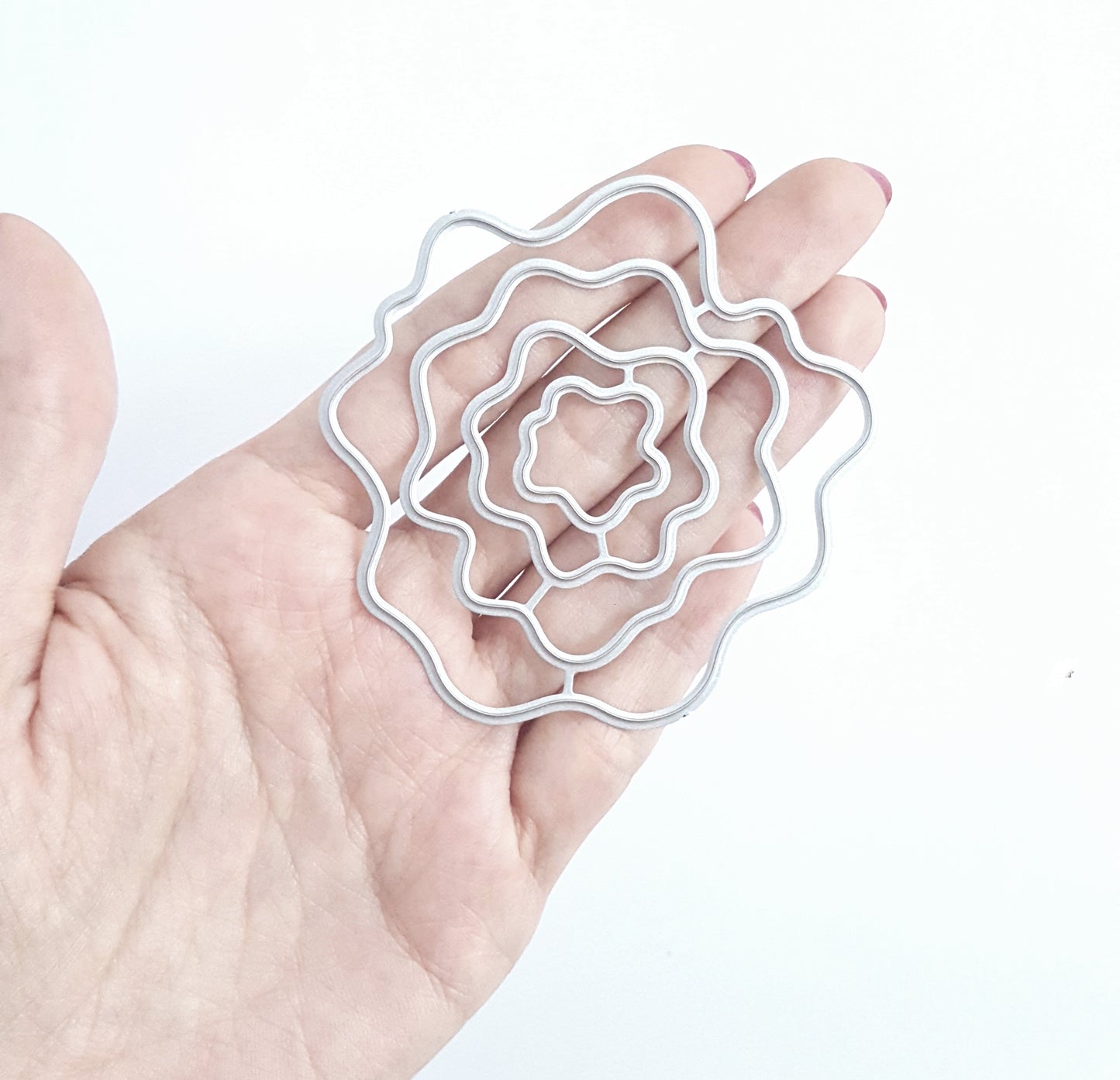 FLOWER SHAPES CUTTING DIES - Luxy Kraft