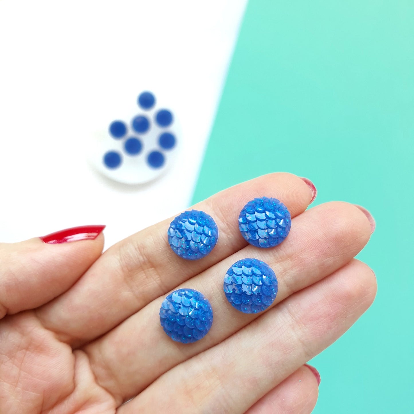 Silicone earrings mold for resin and epoxy for 12 cabochones - Luxy Kraft
