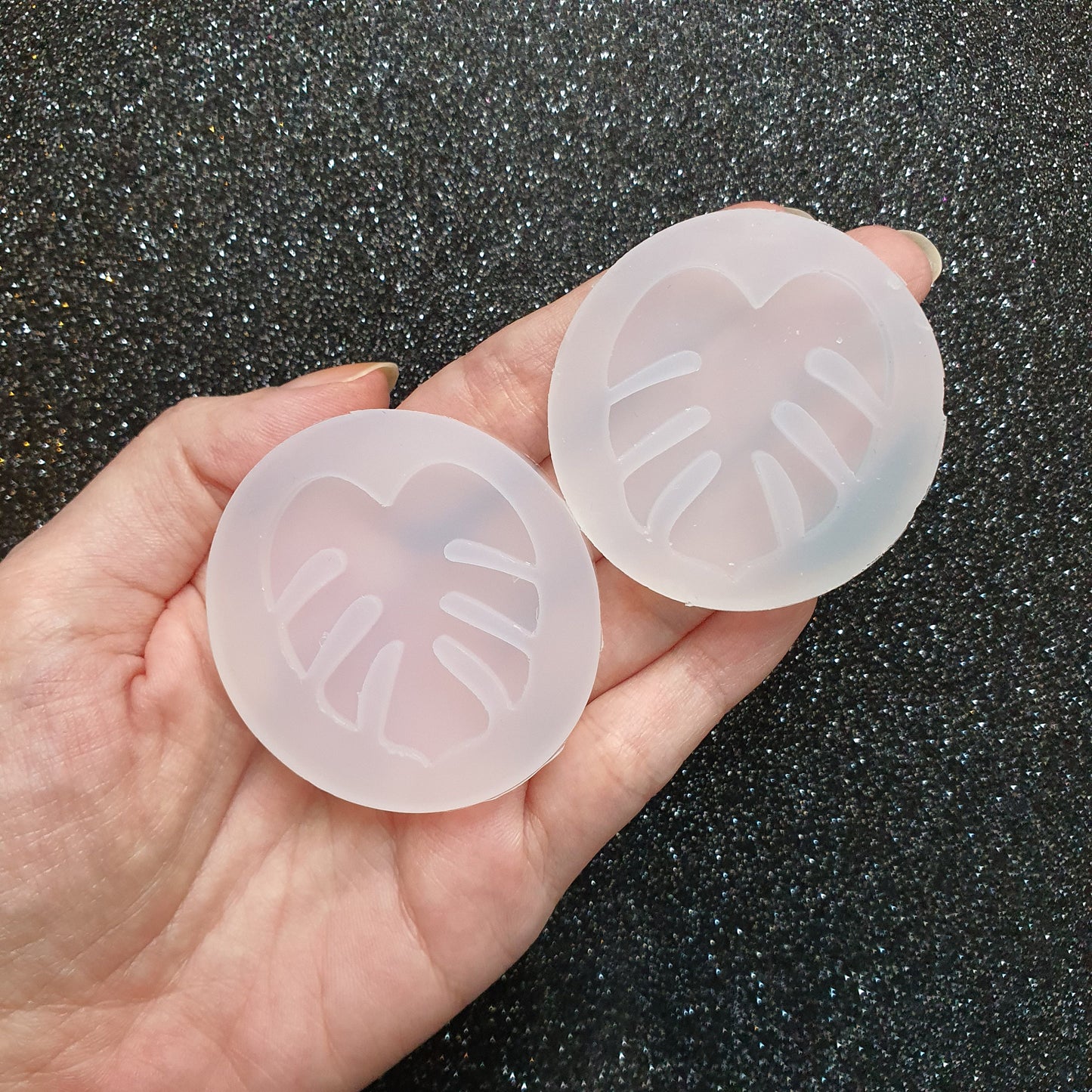 Pair Silicone earrings Monstera Leaves mold Jewelry Resin mould for resin and epoxy - Luxy Kraft