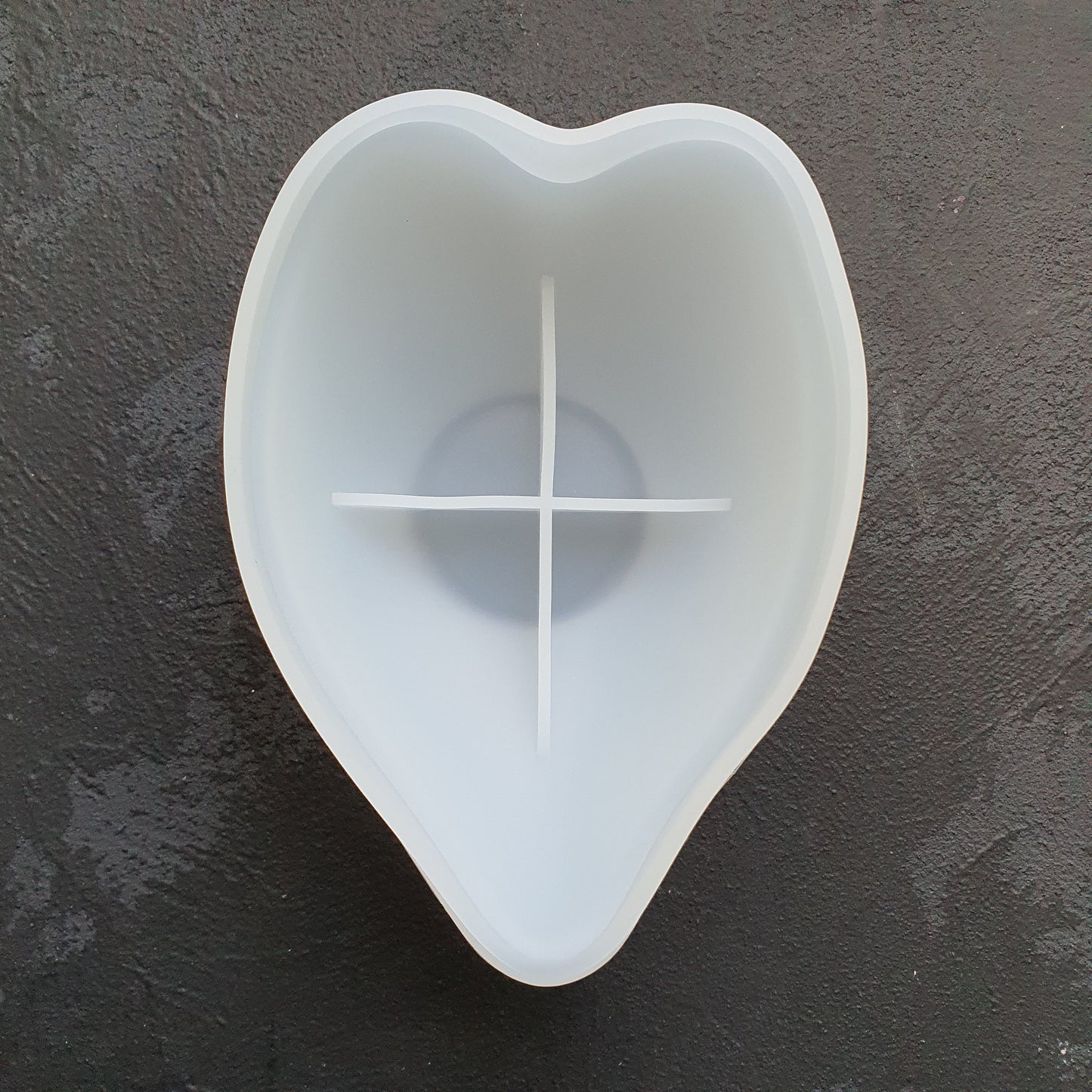 Heart Coaster trinket tray plate silicone mold for Resin Epoxy Jesmonite - Luxy Kraft