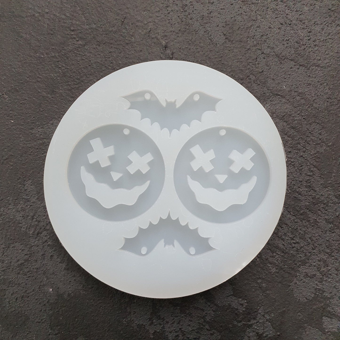 Halloween "Smyle, bat" Silicone earrings mold for resin and epoxy
