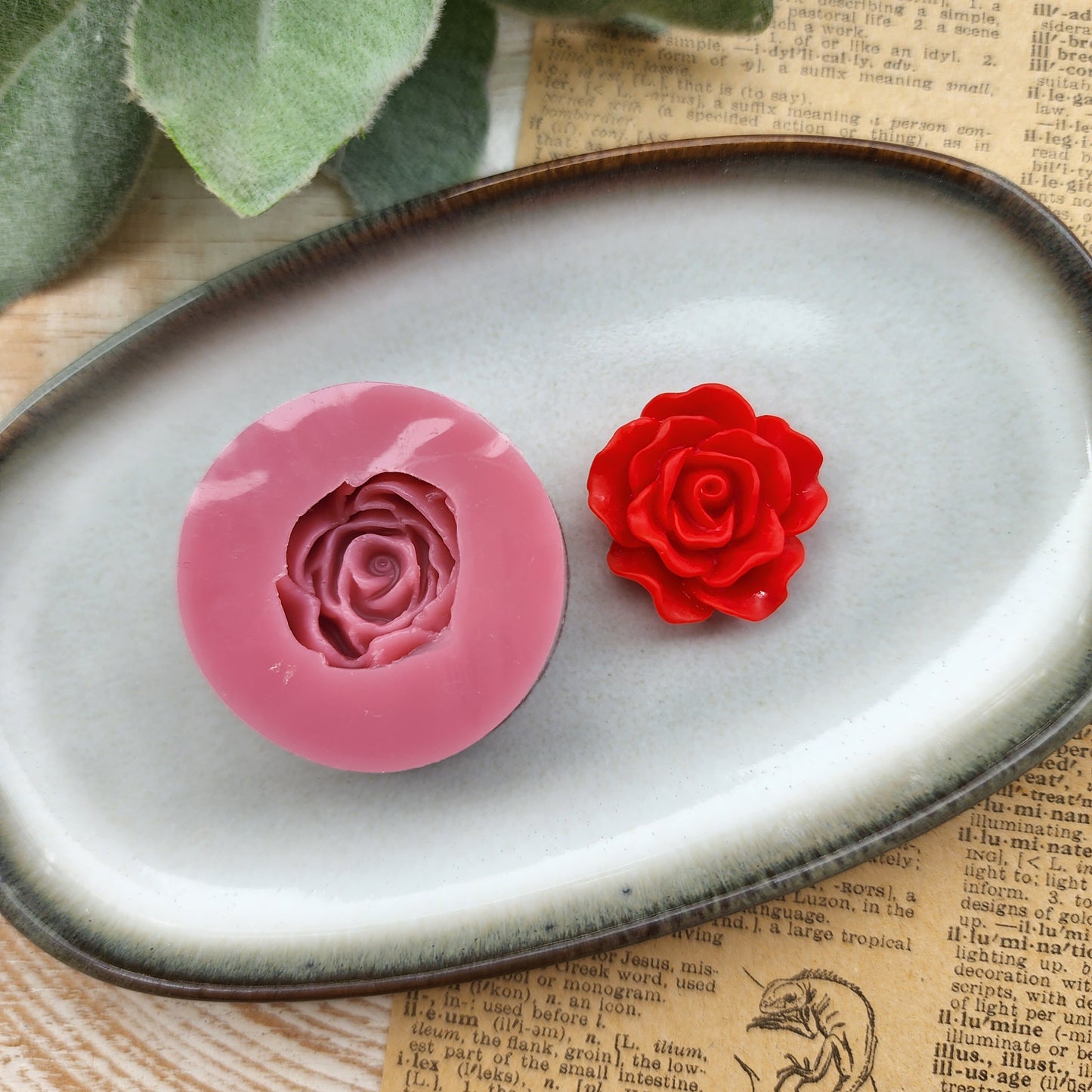 Silicone earrings mold / Silicone epoxy mold / Silicone stud earring moulds / Silicone UV resin molds / Flowers clay jewelry mold /Clay tool
