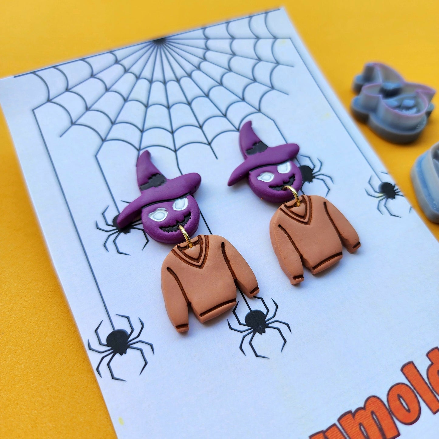 2 pcs set Halloween Polymer Clay cutters Stud earring clay cutters Earrings molds Polymer clay tool Sweater Witch pumpkin sharp cutter stamp