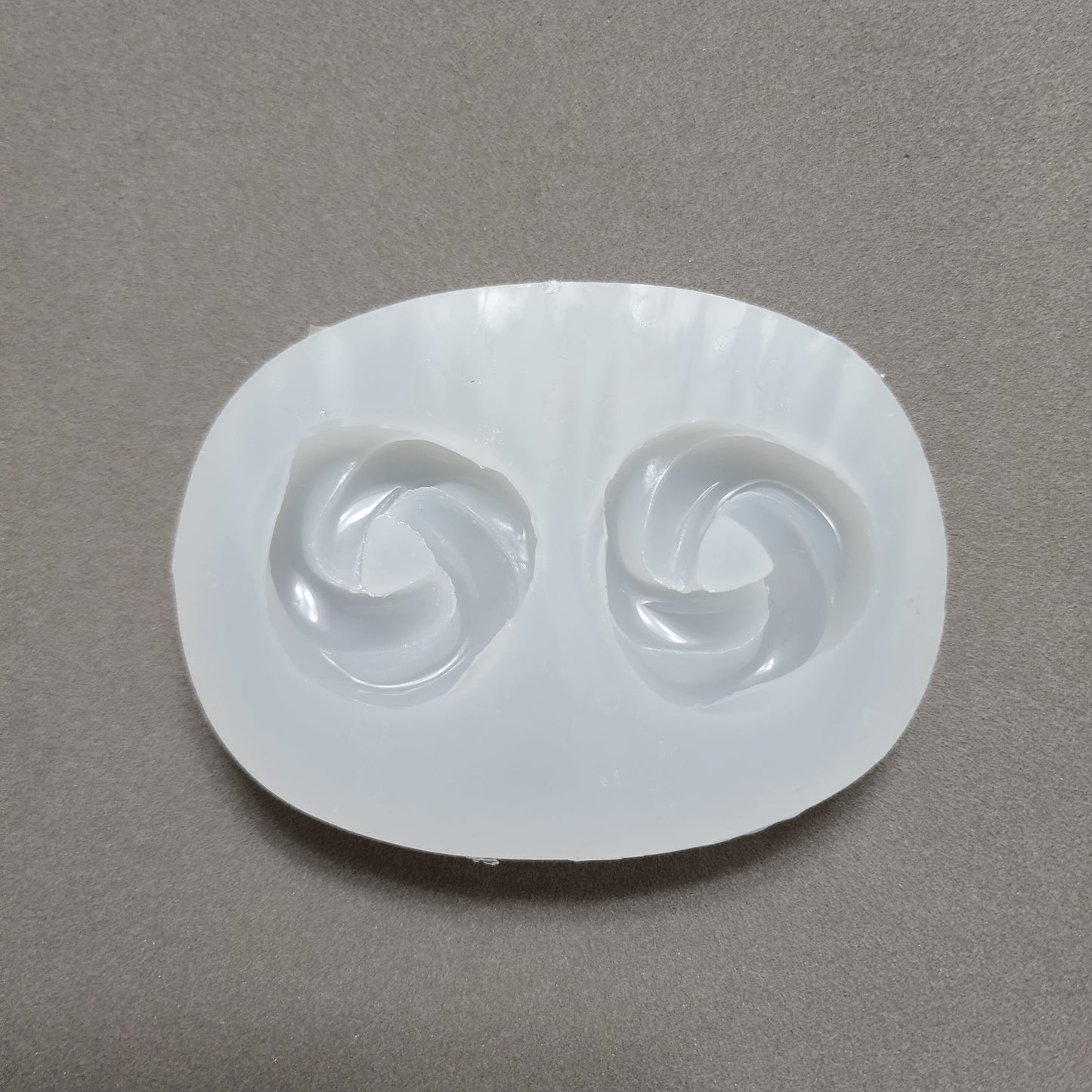 Silicone earrings mold / Silicone epoxy mold / Silicone earring moulds / Silicone UV resin molds / Knot earring silicone jewelry mold