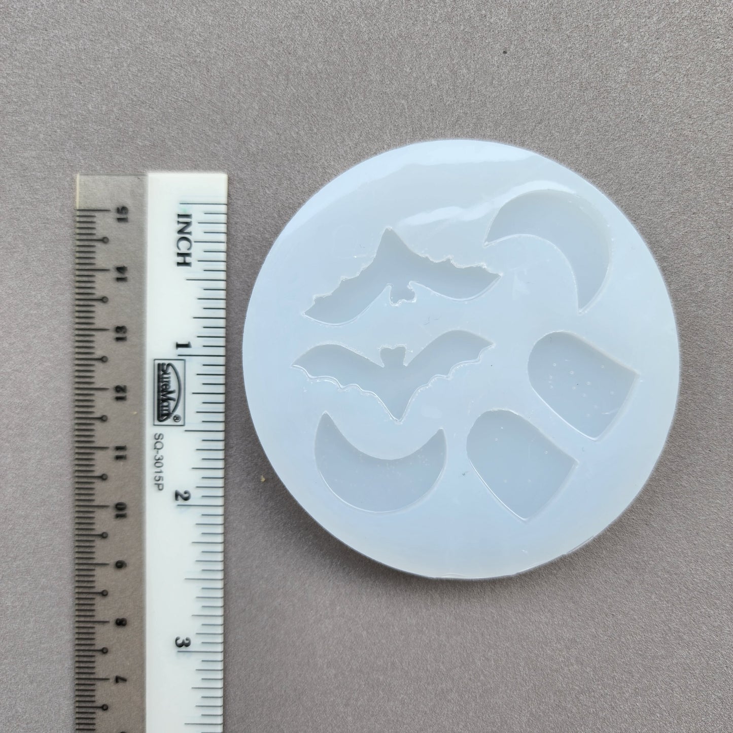 Silicone earrings mold / Silicone epoxy mold / Silicone earring moulds /Silicone UV resin molds/Halloween stud earring silicone jewelry mold