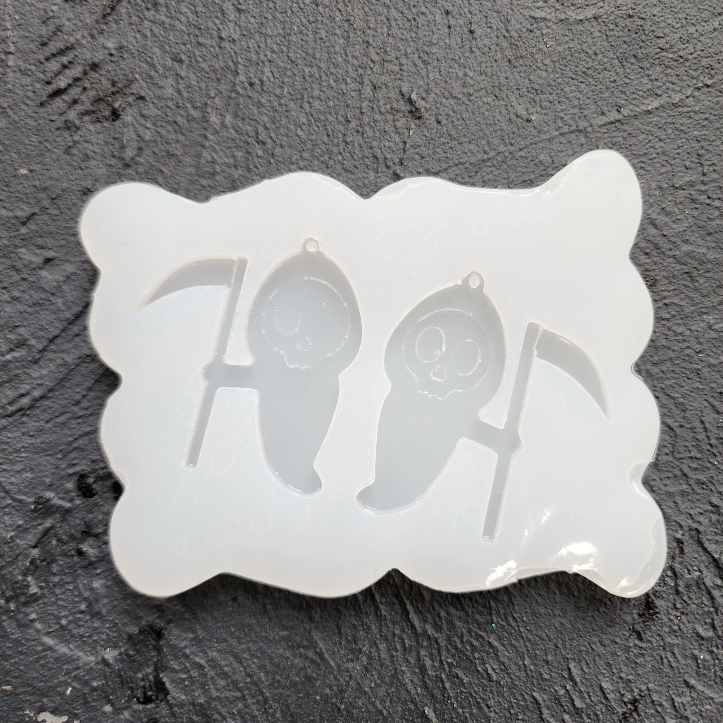 Silicone earrings mold / Silicone epoxy mold / Silicone UV resin molds / Halloween earrings silicone jewelry mold
