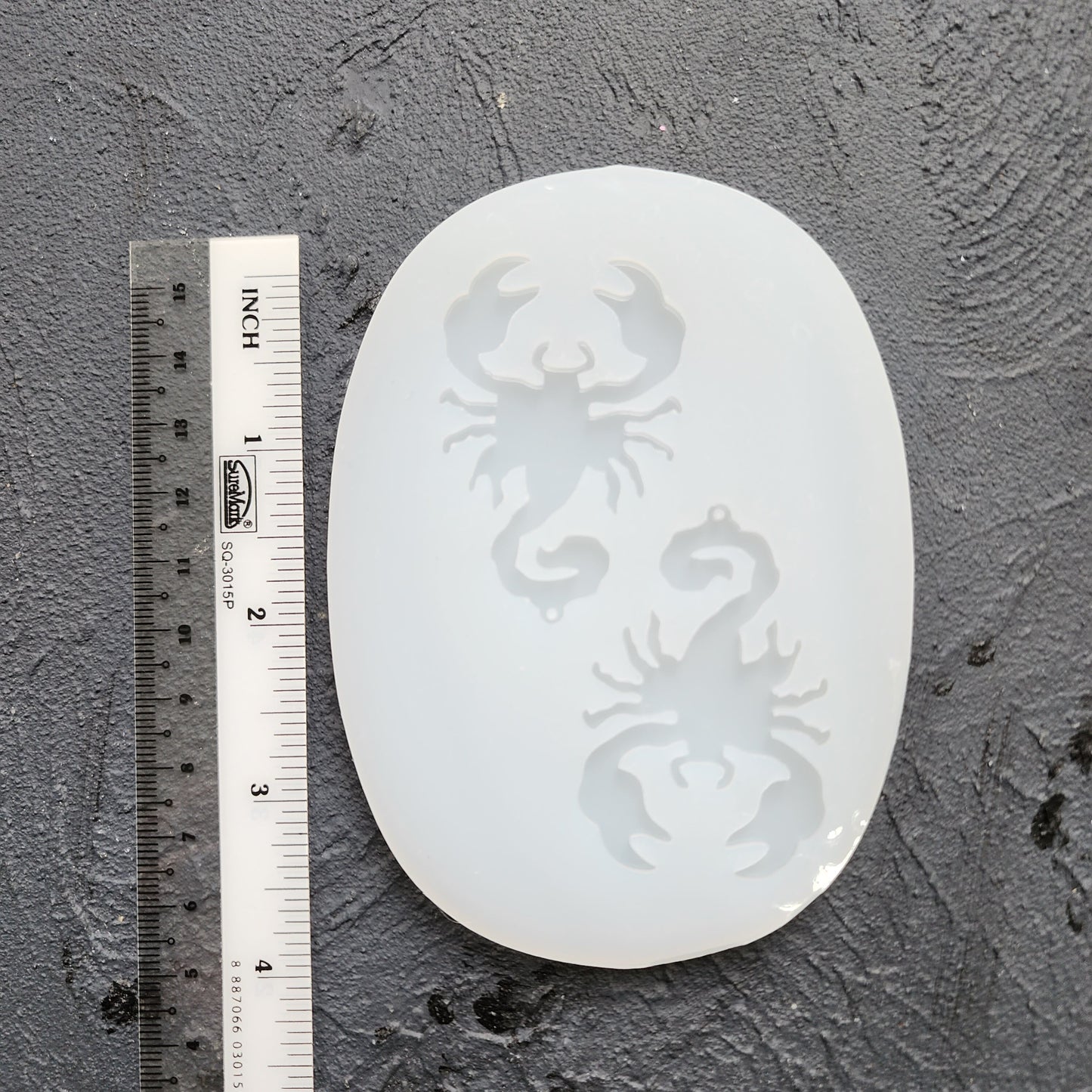 Silicone earrings mold / Silicone epoxy mold / Silicone UV resin molds / Scorpion earrings silicone jewelry mold