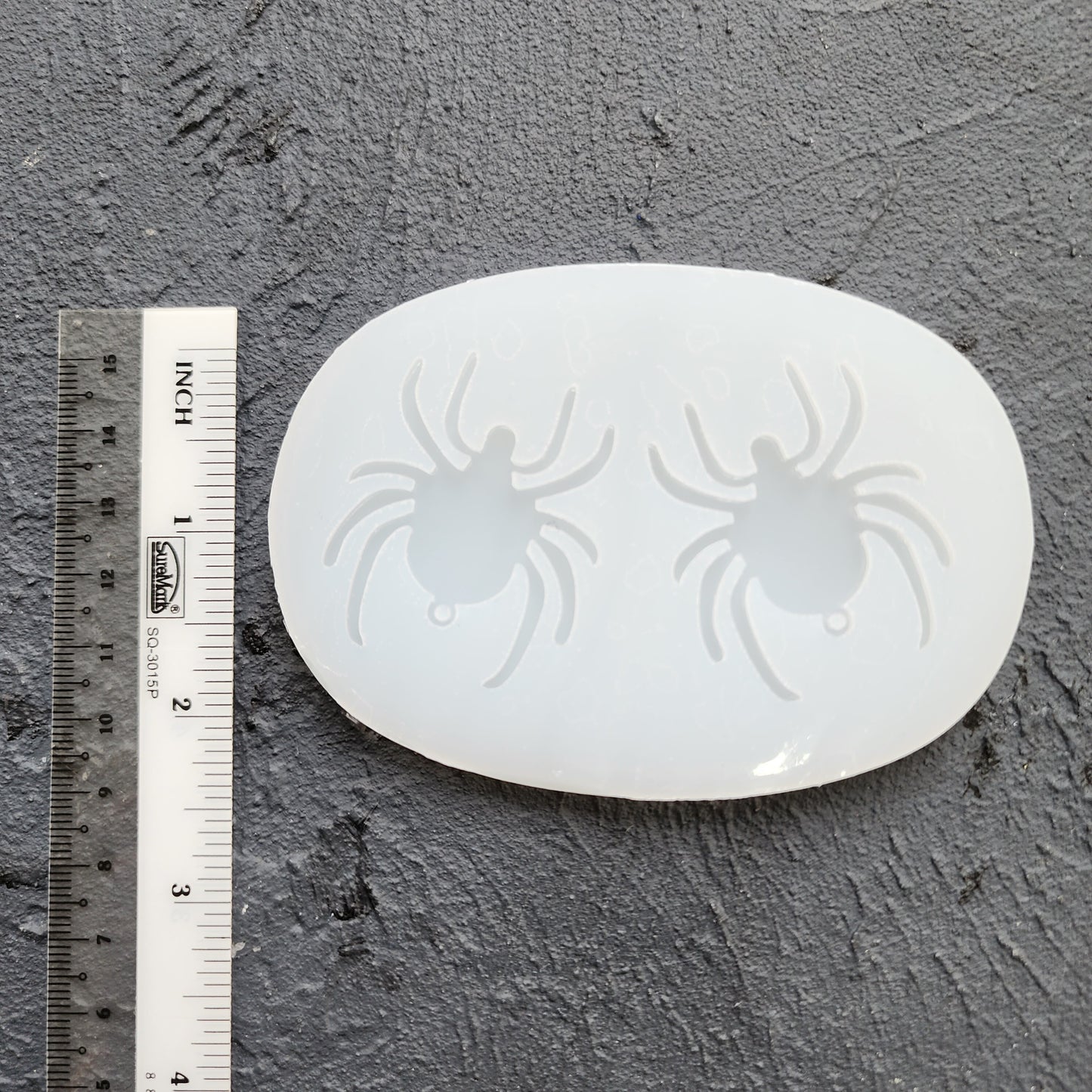Silicone earrings mold / Silicone epoxy mold / Silicone UV resin molds / Halloween Spider earrings silicone jewelry mold