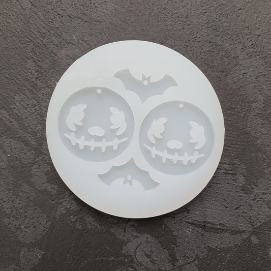 Halloween "Smyle, bat" Silicone earrings mold for resin and epoxy