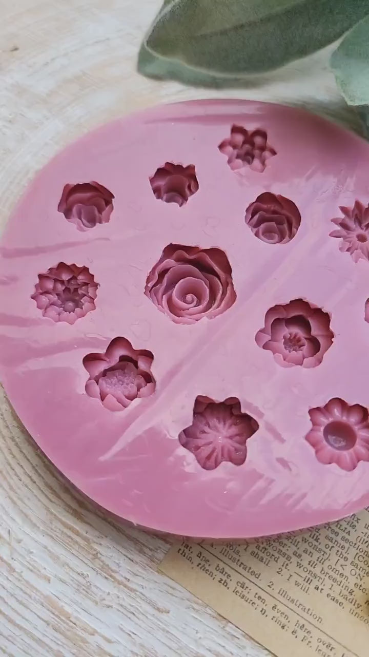 Silicone earrings mold / Silicone epoxy mold / Silicone stud earring moulds / Silicone UV resin molds / Flowers clay jewelry mold /Clay tool