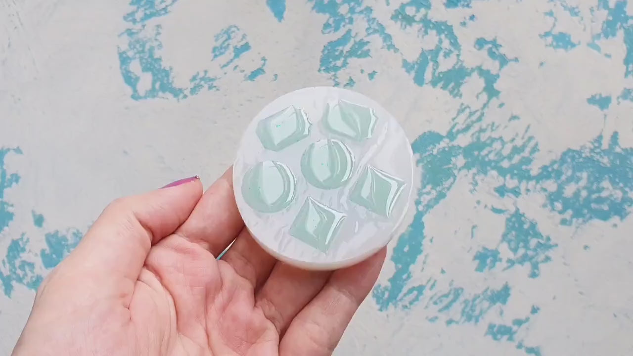 Silicone earrings mold for resin and epoxy for 6 cabochons Mould for Stud earrings