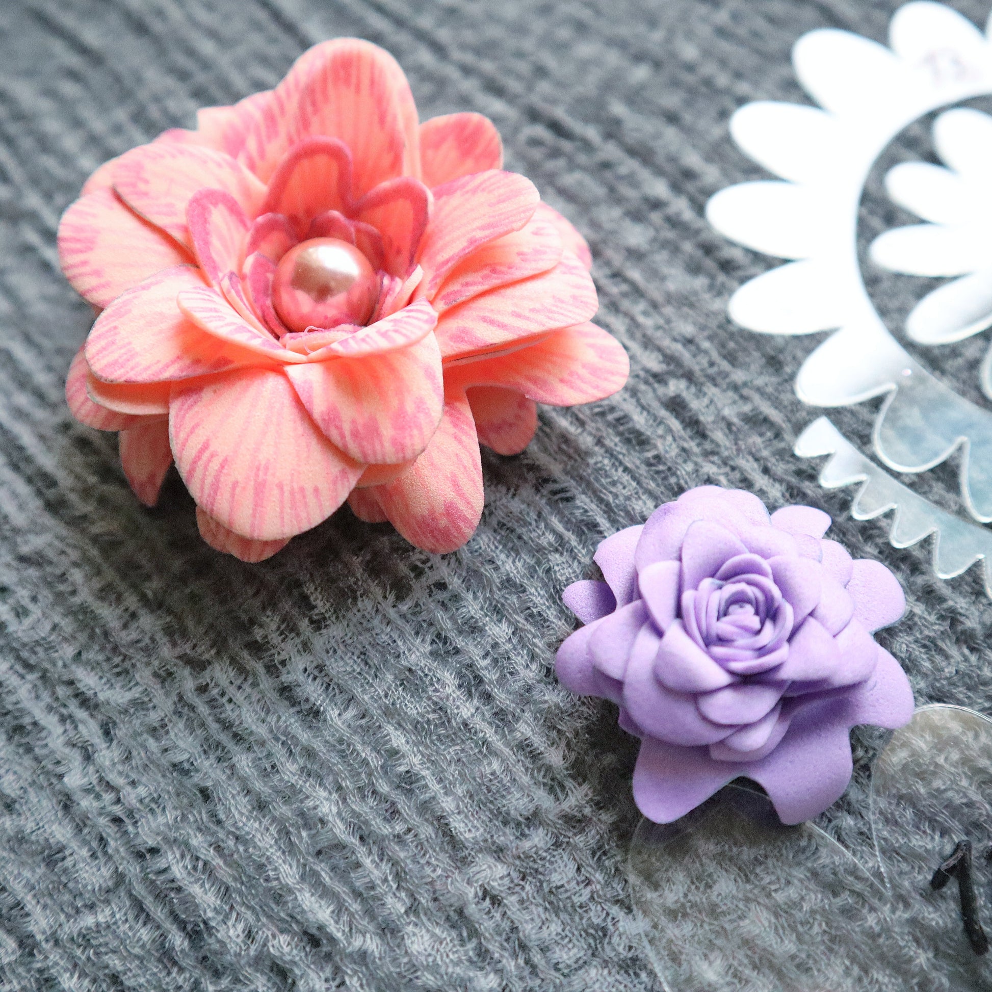 FLOWER MAKING PLASTIC TEMPLATES N-13 SET OF 2 PCS - Luxy Kraft