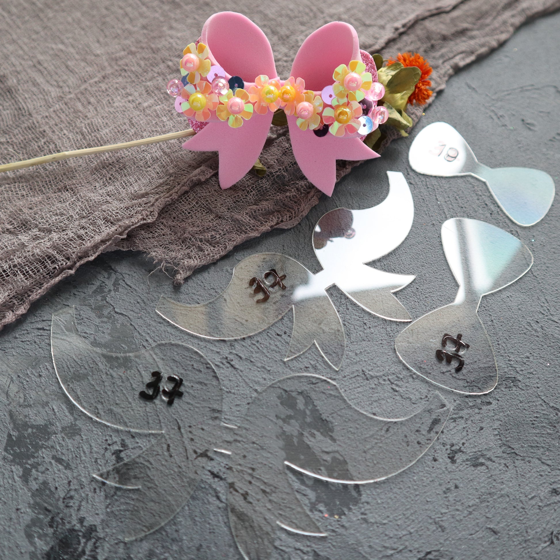 BOW MAKING PLASTIC TEMPLATES N-37 SET OF 4 PCS - Luxy Kraft