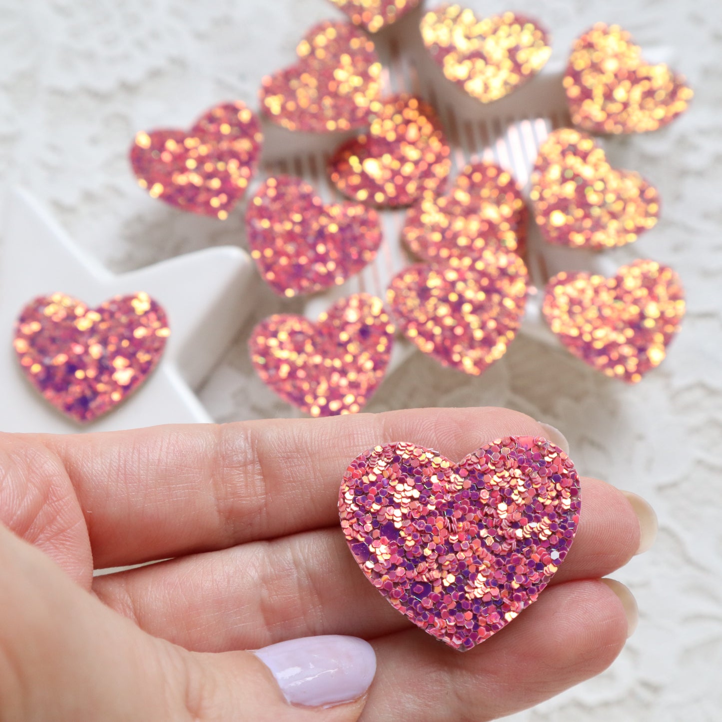 Chunky glitter heart patches 3x2.7 cm 10 pcs - Luxy Kraft