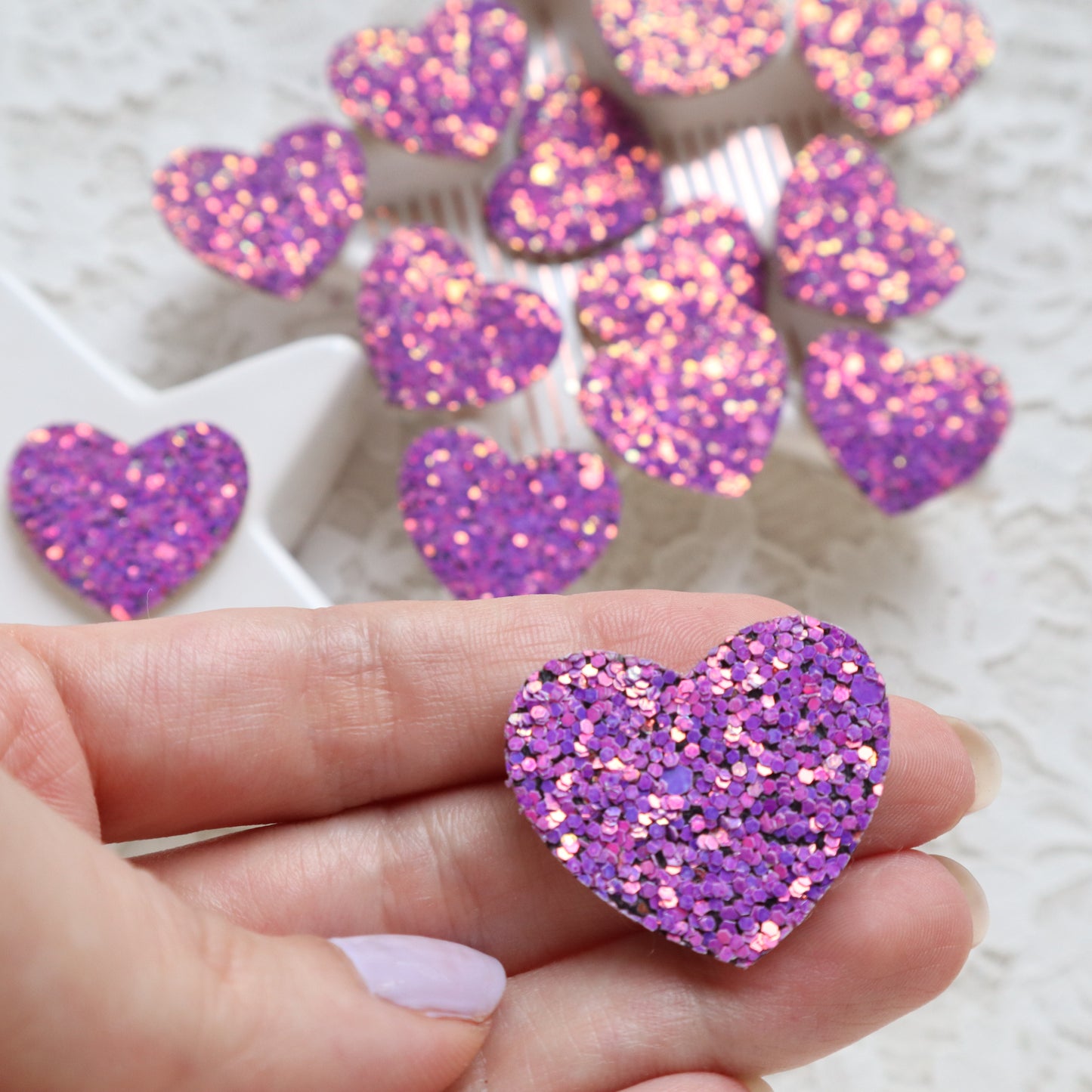 Chunky glitter heart patches 3x2.7 cm 10 pcs - Luxy Kraft