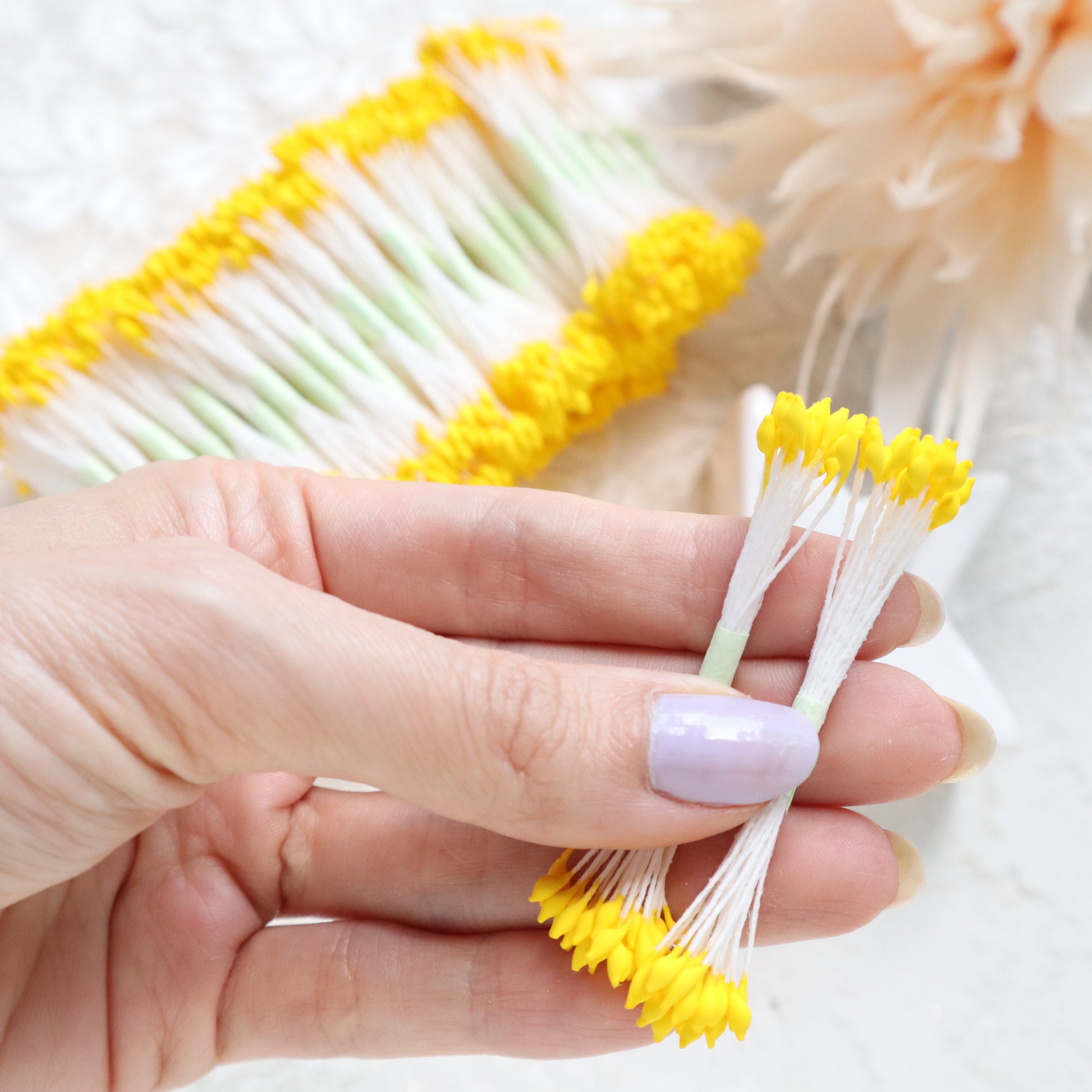 Thai flower stamens 2.5 mm 2500 pcs (5000 head) - Luxy Kraft