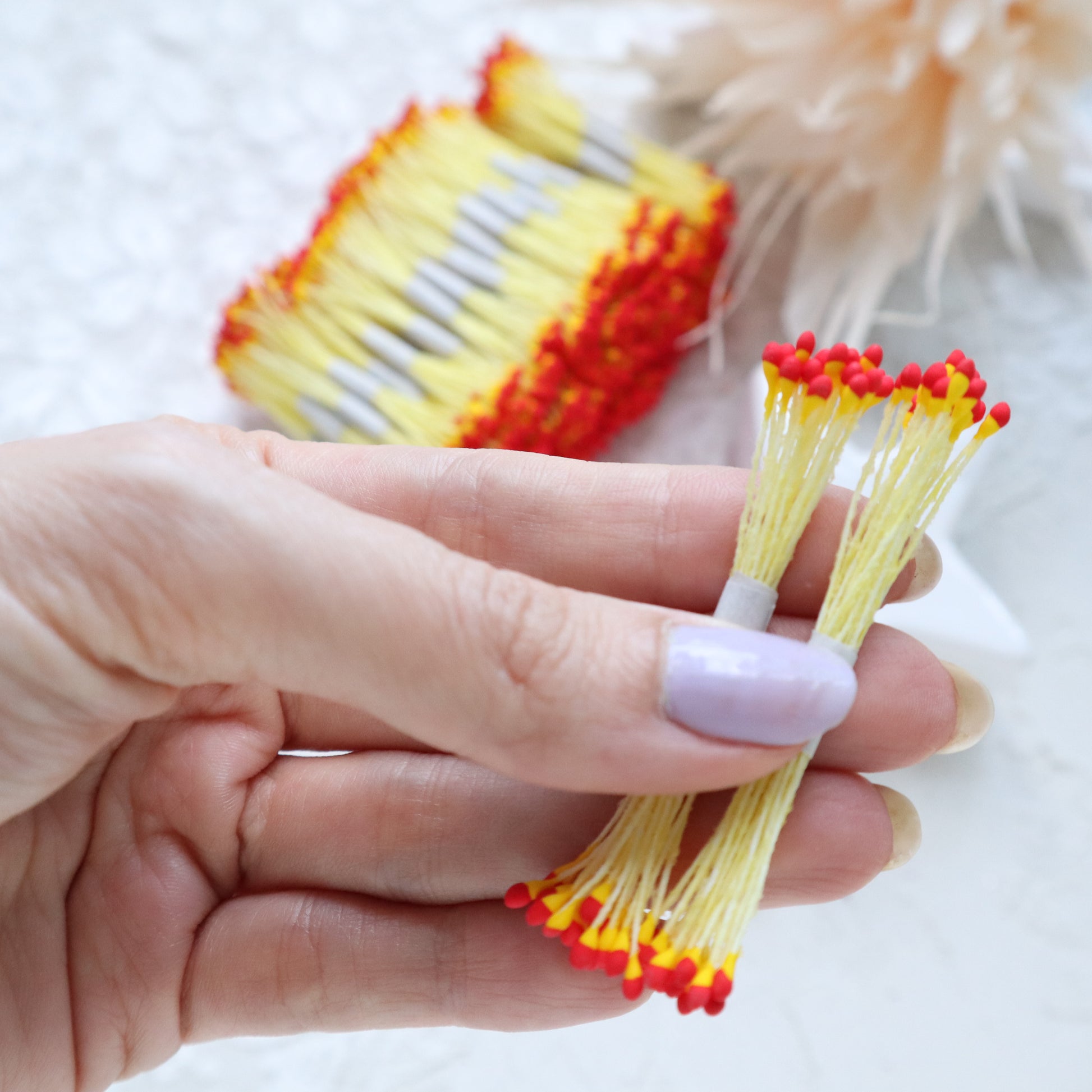 Thai flower stamens 3 mm 2500 pcs (5000 head) - Luxy Kraft