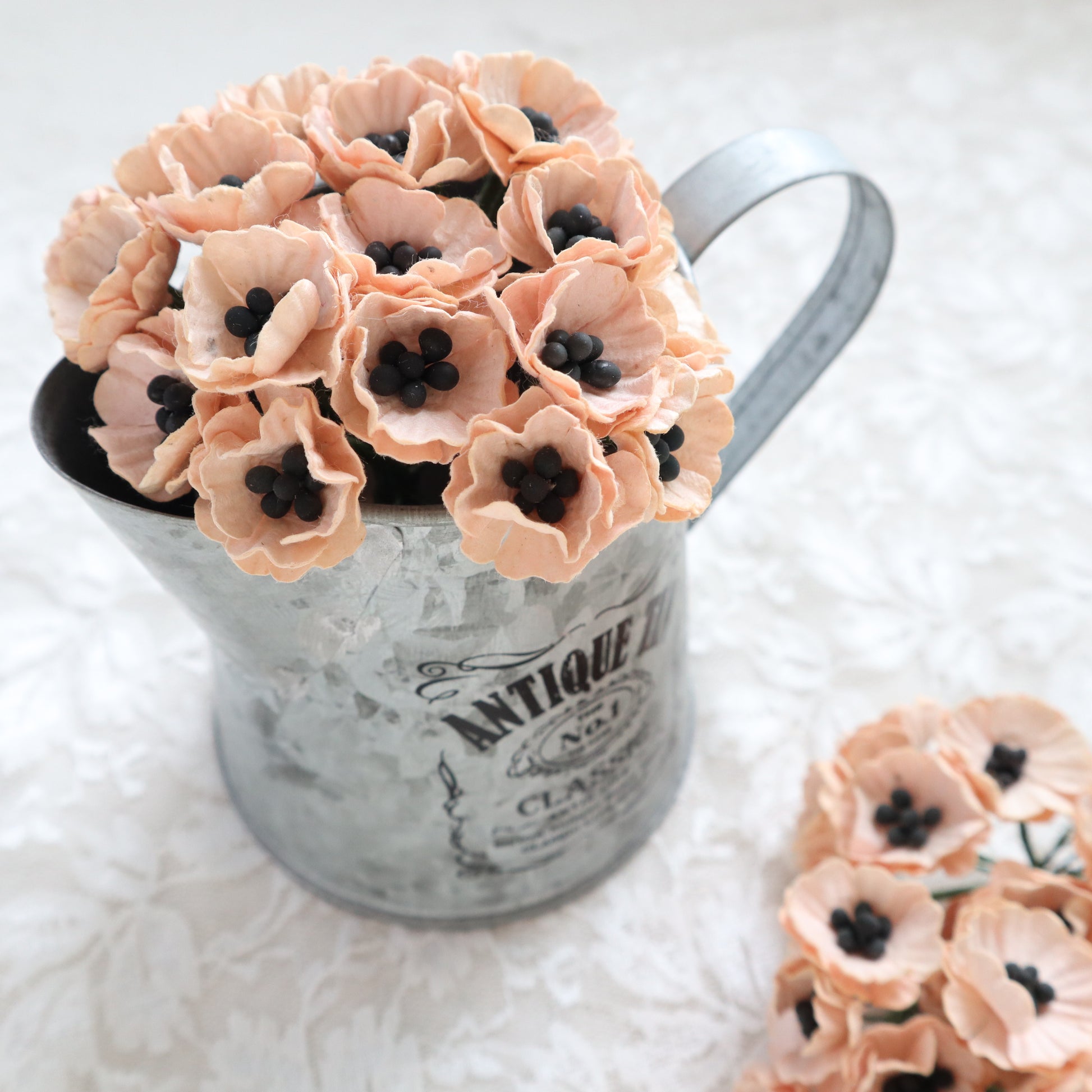 POPPY MULBERRY PAPER FLOWERS 2 CM 10 PCS - Luxy Kraft
