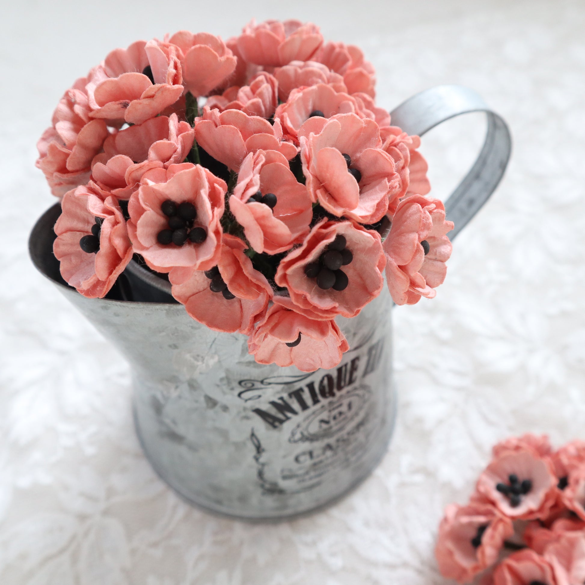 POPPY MULBERRY PAPER FLOWERS 2 CM 10 PCS - Luxy Kraft