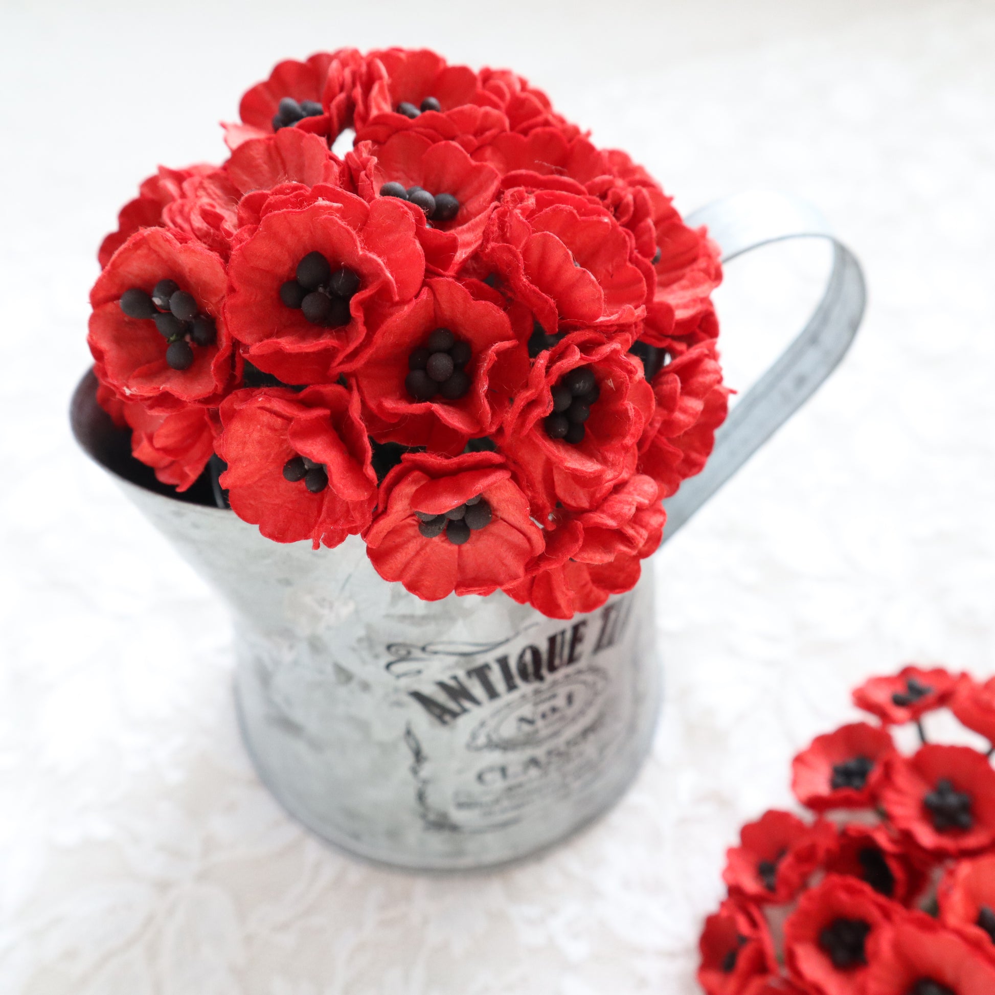 POPPY MULBERRY PAPER FLOWERS 2 CM 10 PCS - Luxy Kraft