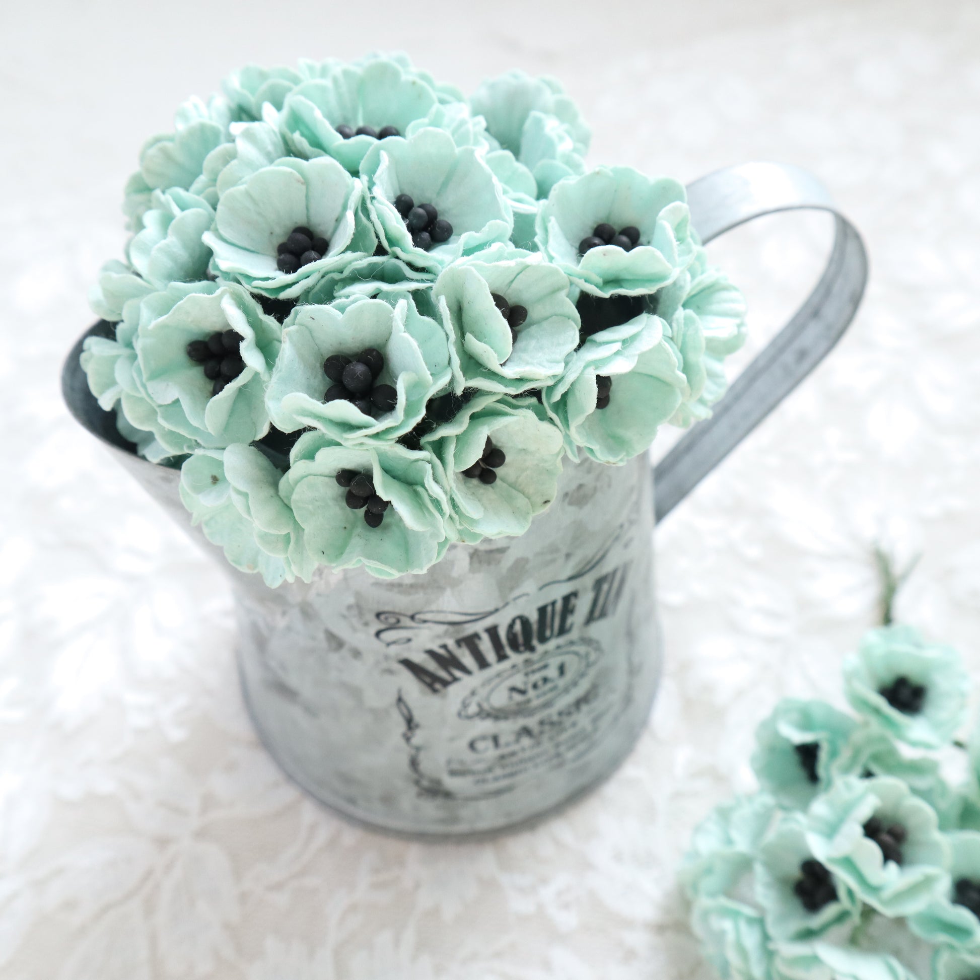 POPPY MULBERRY PAPER FLOWERS 2 CM 10 PCS - Luxy Kraft