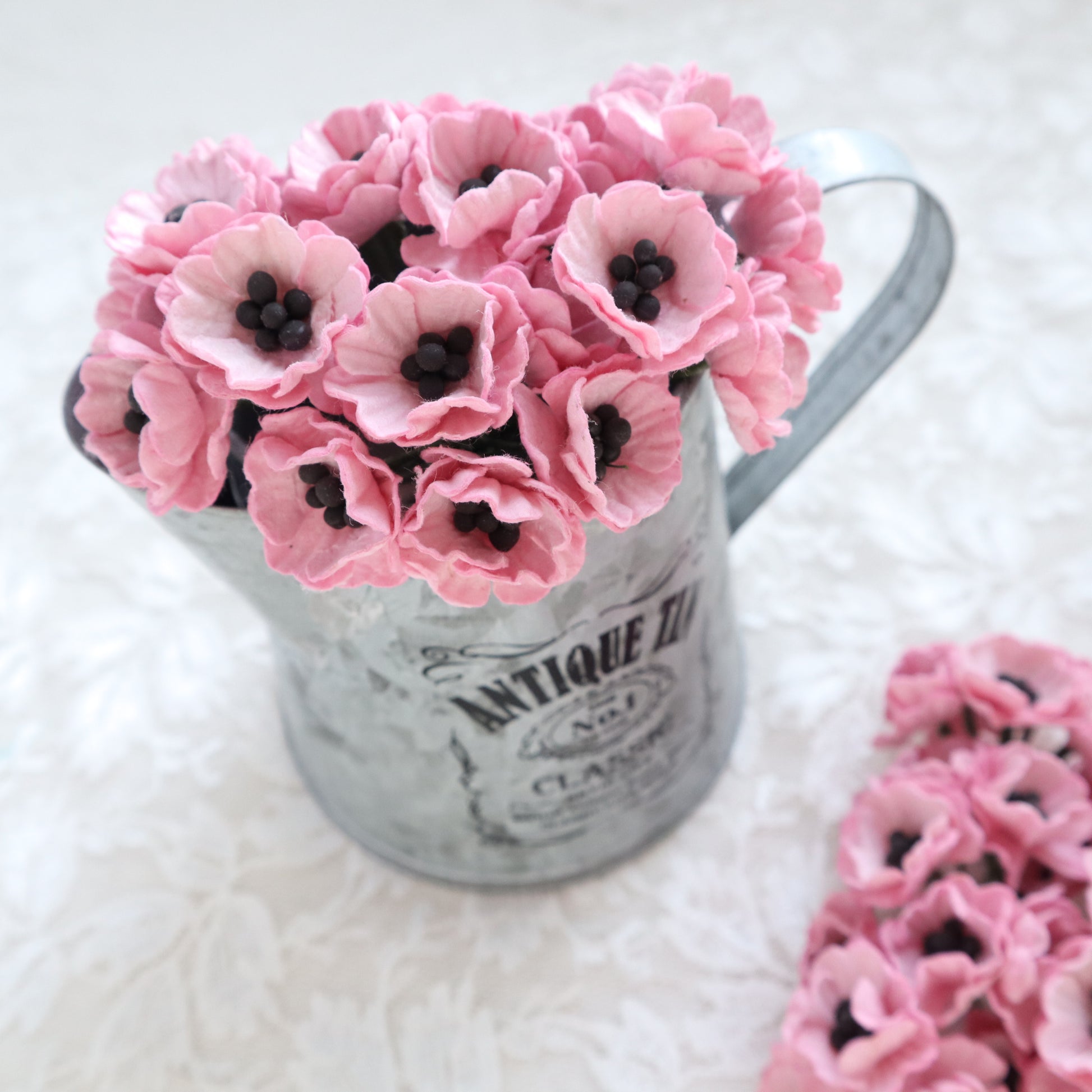 POPPY MULBERRY PAPER FLOWERS 2 CM 10 PCS - Luxy Kraft