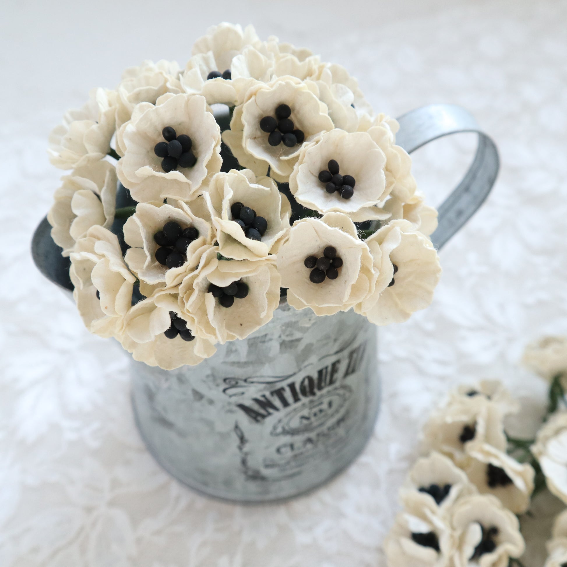POPPY MULBERRY PAPER FLOWERS 2 CM 10 PCS - Luxy Kraft