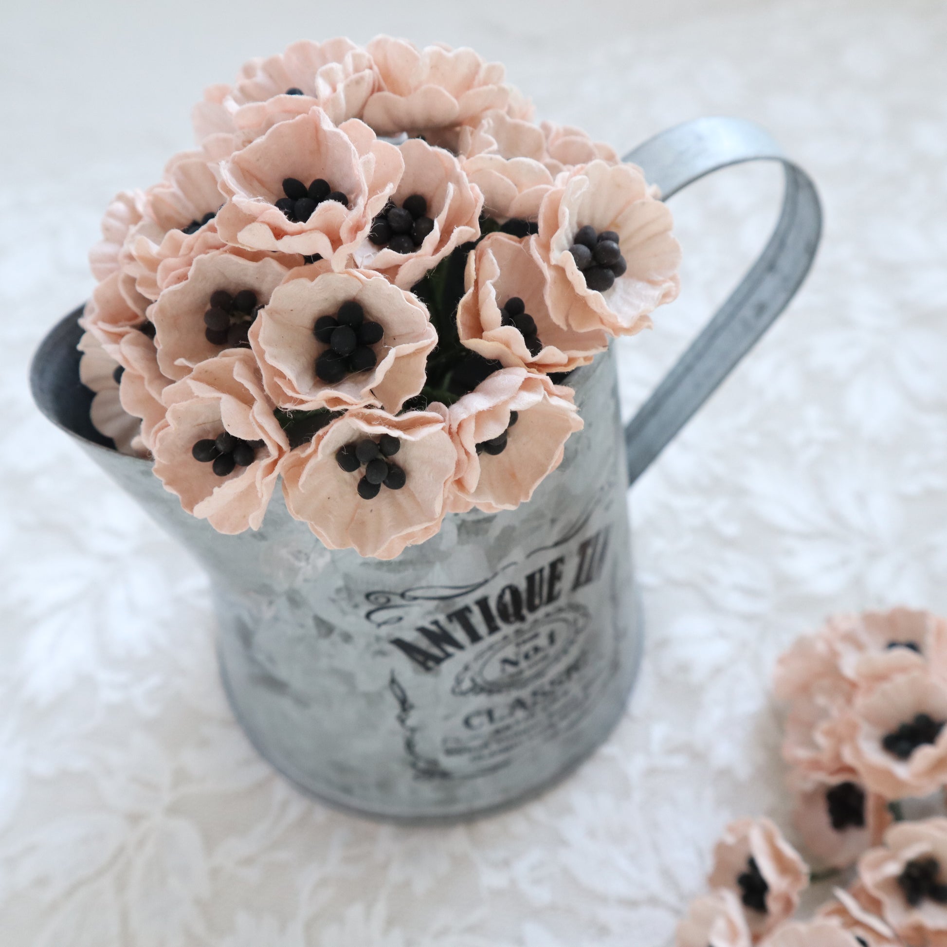 POPPY MULBERRY PAPER FLOWERS 2 CM 10 PCS - Luxy Kraft
