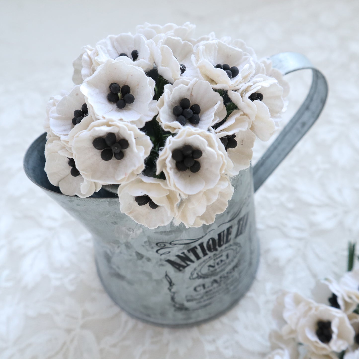 POPPY MULBERRY PAPER FLOWERS 2 CM 10 PCS - Luxy Kraft