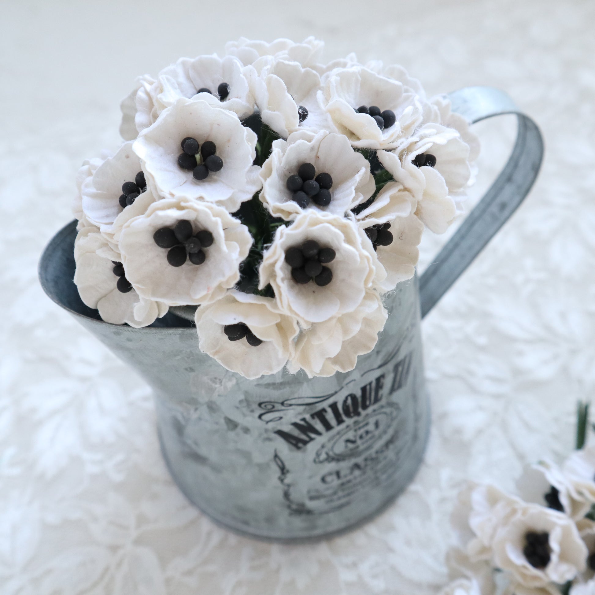 POPPY MULBERRY PAPER FLOWERS 2 CM 10 PCS - Luxy Kraft