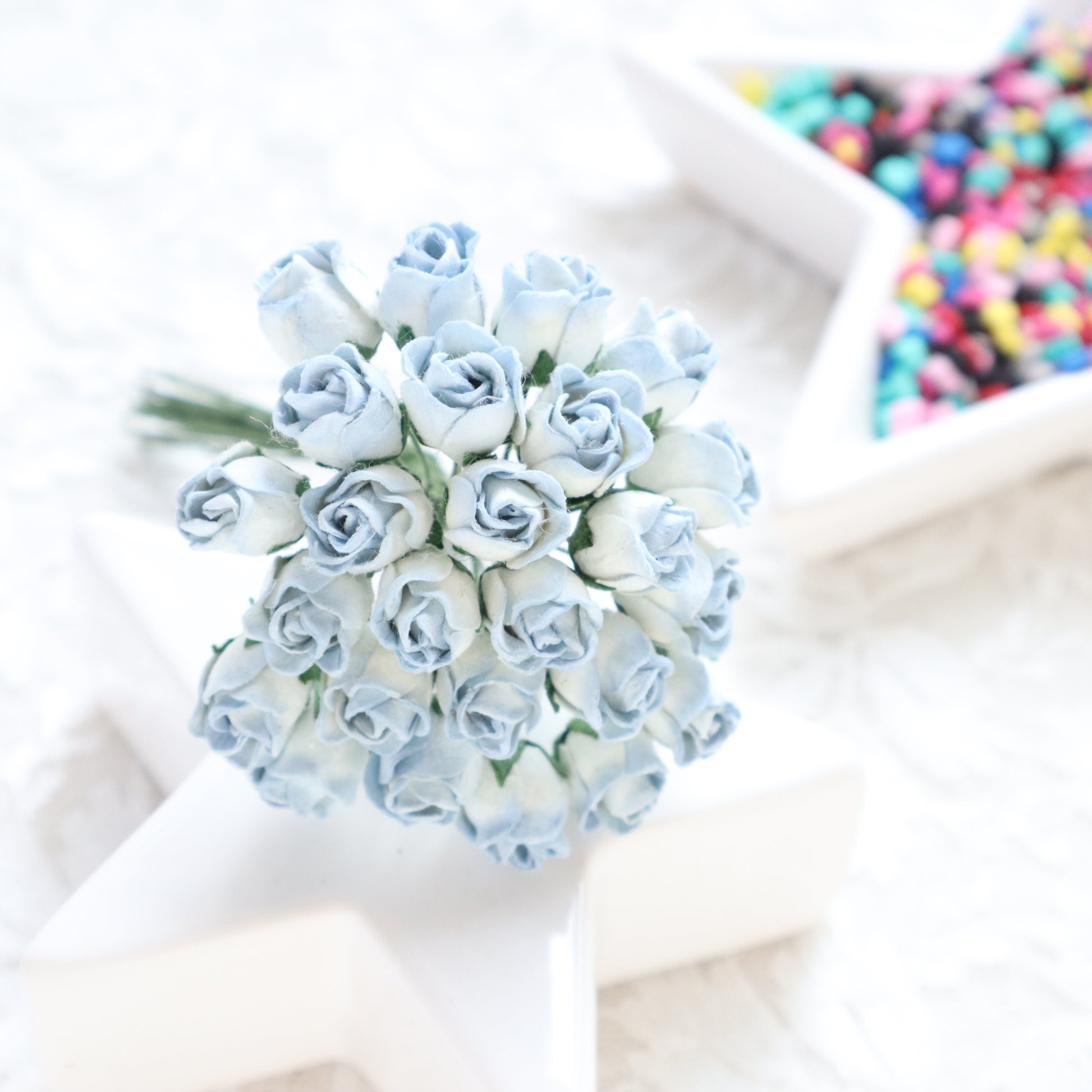 ROSES BUDS MULBERRY PAPER FLOWERS 1 CM 5 PCS - Luxy Kraft