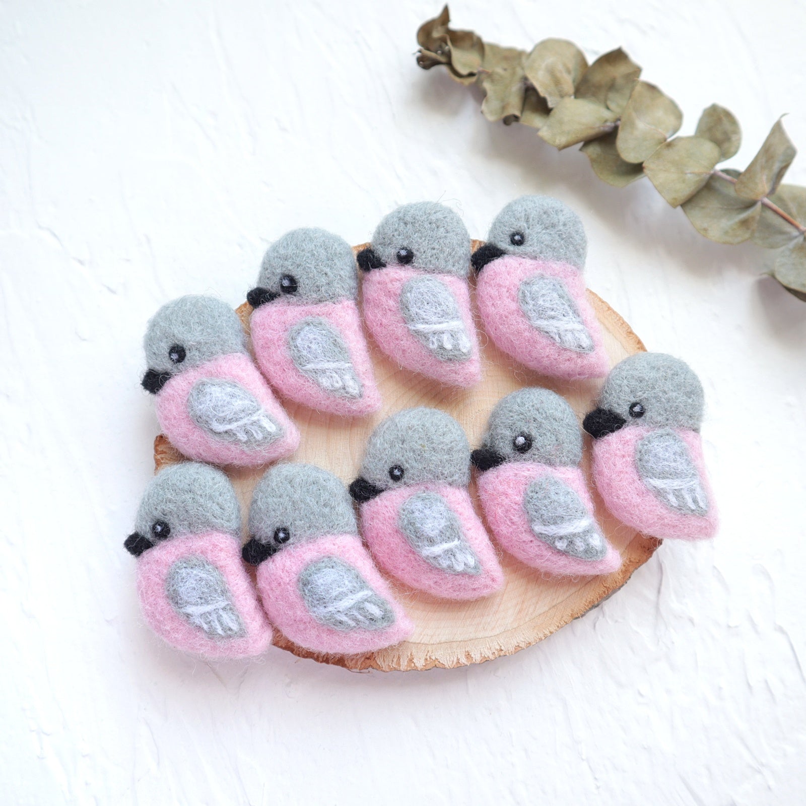 100% Wool needle felt Pink Robin forest Bird 1 pcs - Luxy Kraft