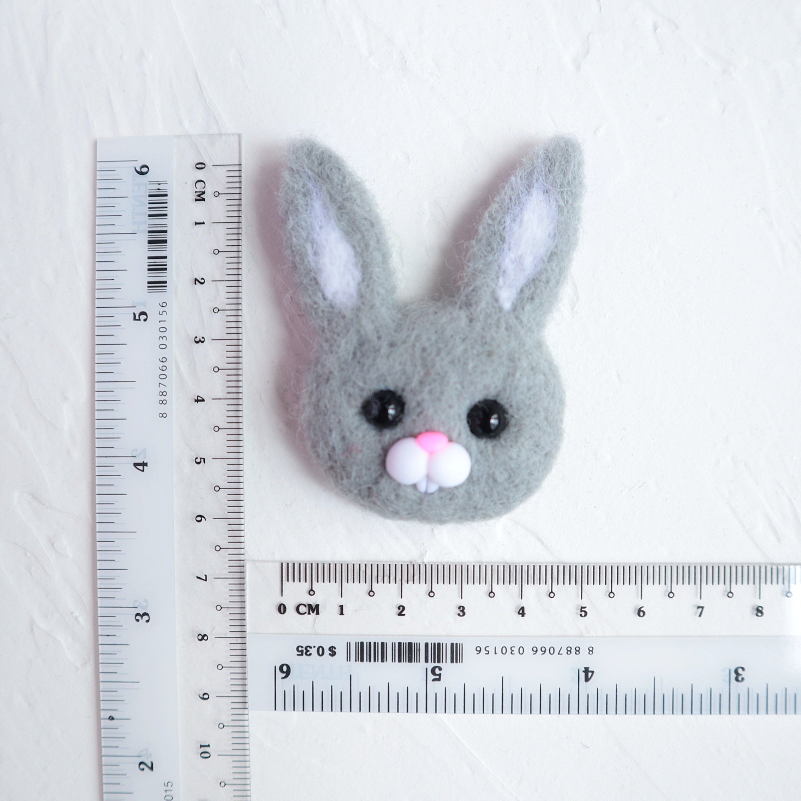 100% Wool needle felt Bunny Rabbit forest animal 4.5 cm - Luxy Kraft