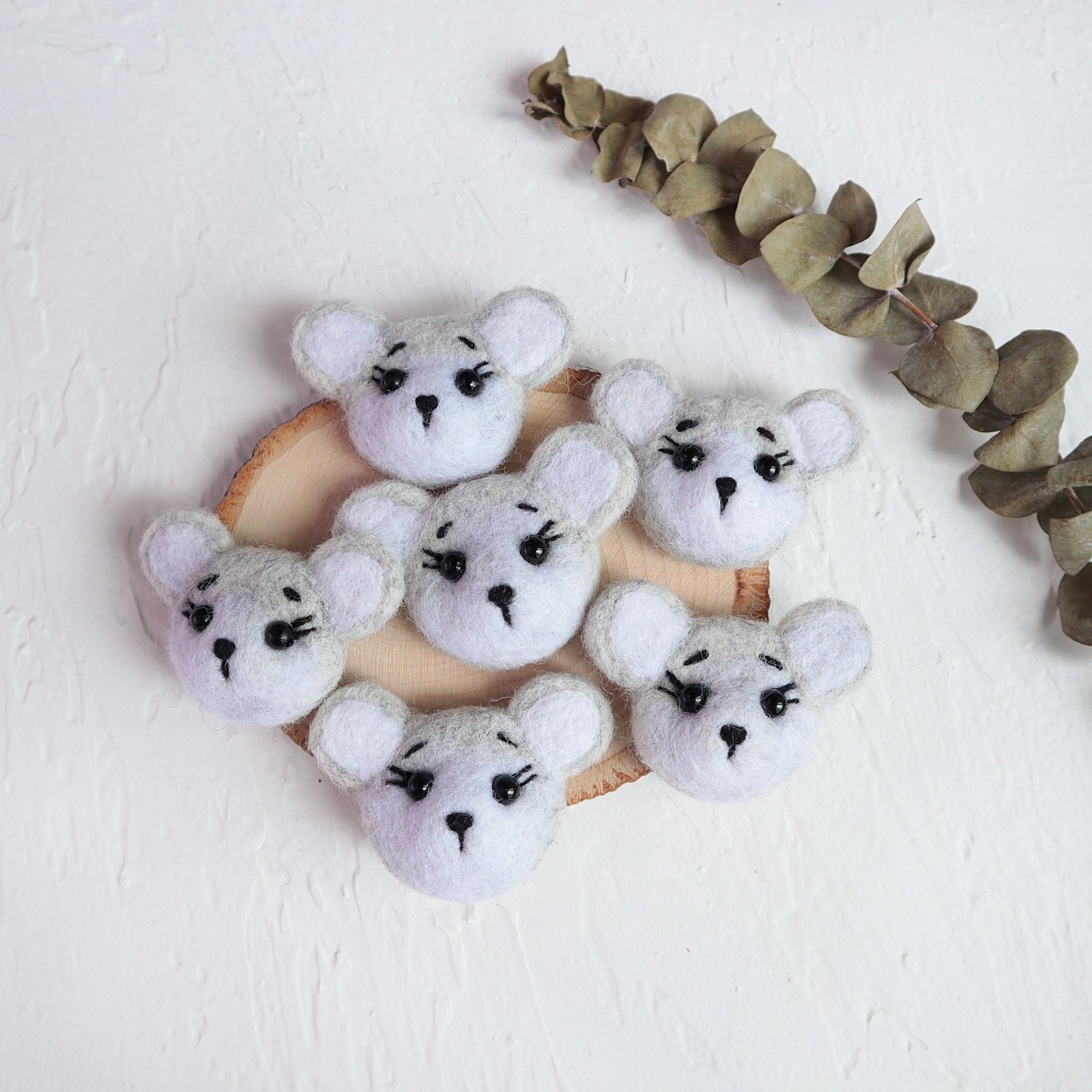 100% Wool needle felt Mouse Forest Animals 4 cm - Luxy Kraft