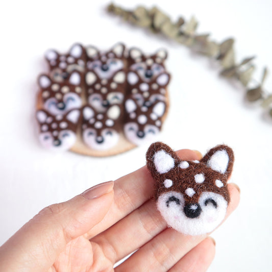 100% Wool needle felt Reindeer Forest Animals 3.7 cm - Luxy Kraft