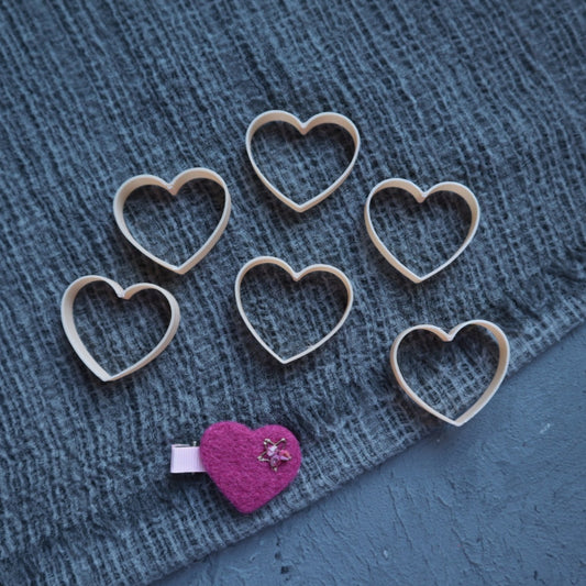 Plastic mold frame Heart for felting wool needle shapes - Luxy Kraft