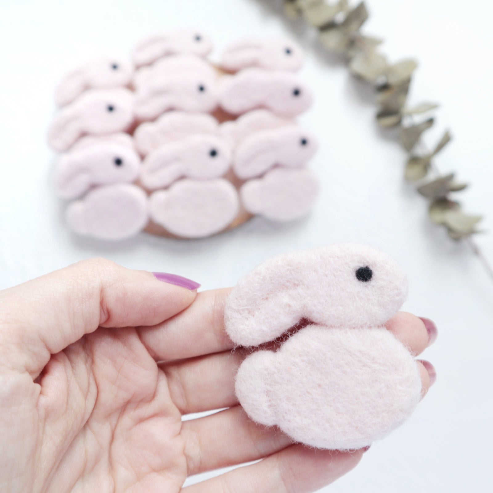 100% Wool needle felt Pale Pink Bunny Rabbit forest animal 4.5 cm 1 pcs - Luxy Kraft