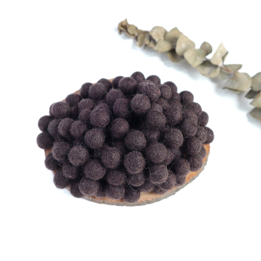 1 cm 100 pcs Dark Chocolate Felt Pom Poms Felt Balls for making garland, Felt flowers - Luxy Kraft