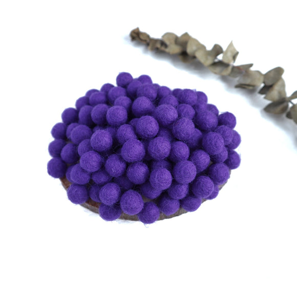 1 cm 100 pcs Ultra Violet Felt Pom Poms Felt Balls for making garland, Felt flowers - Luxy Kraft