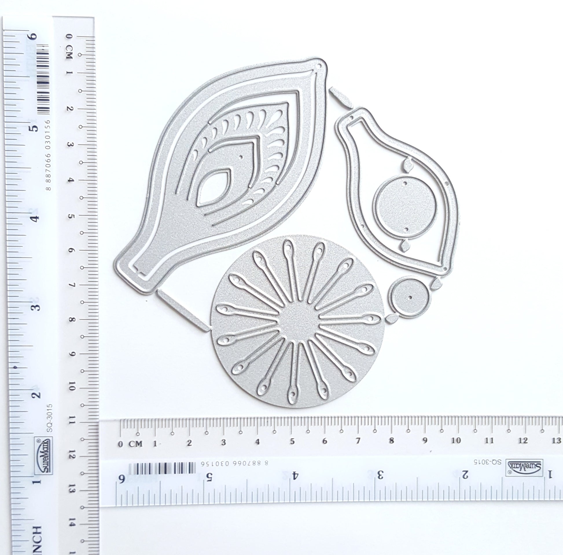 3D FLOWER CUTTING DIES 9.5x9 CM - Luxy Kraft
