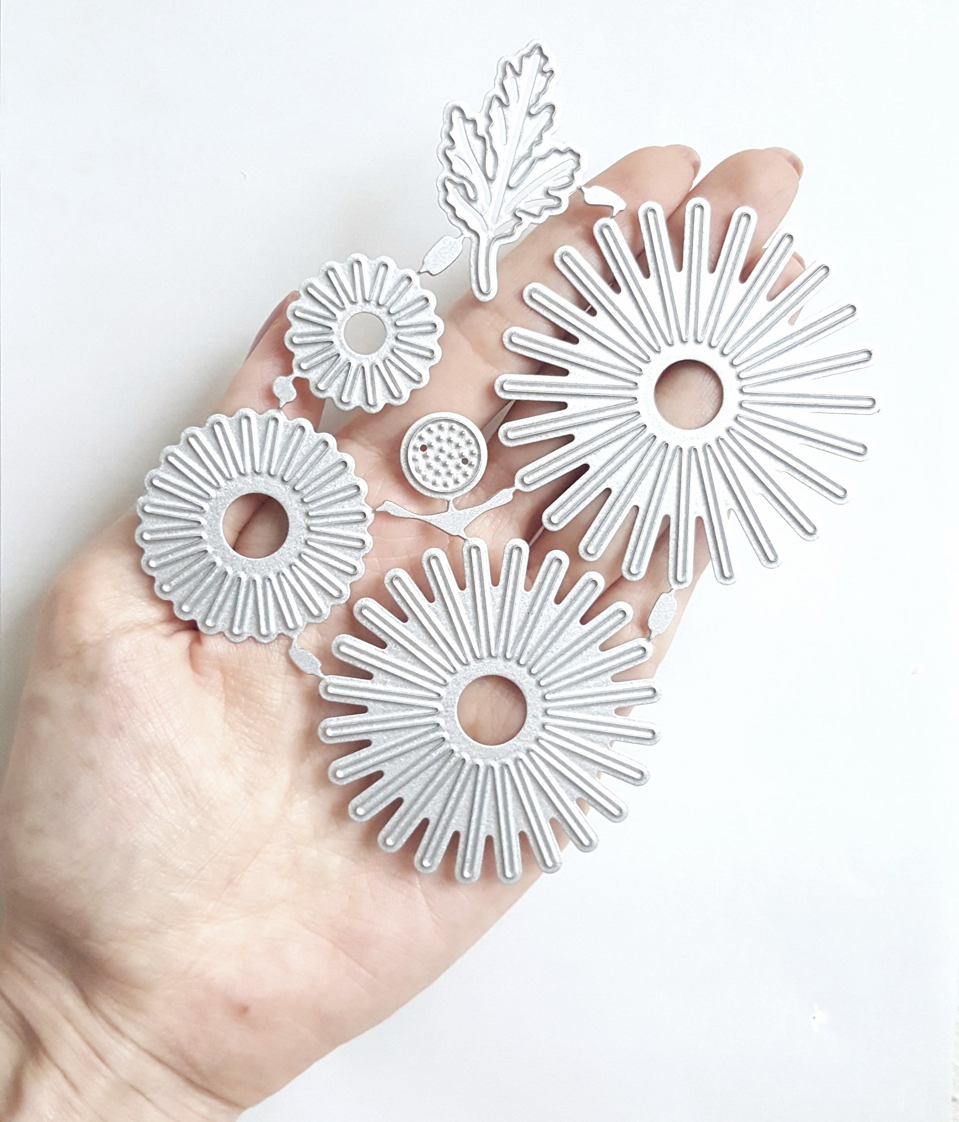 Flower leaf cutting dies 6 pcs set - Luxy Kraft