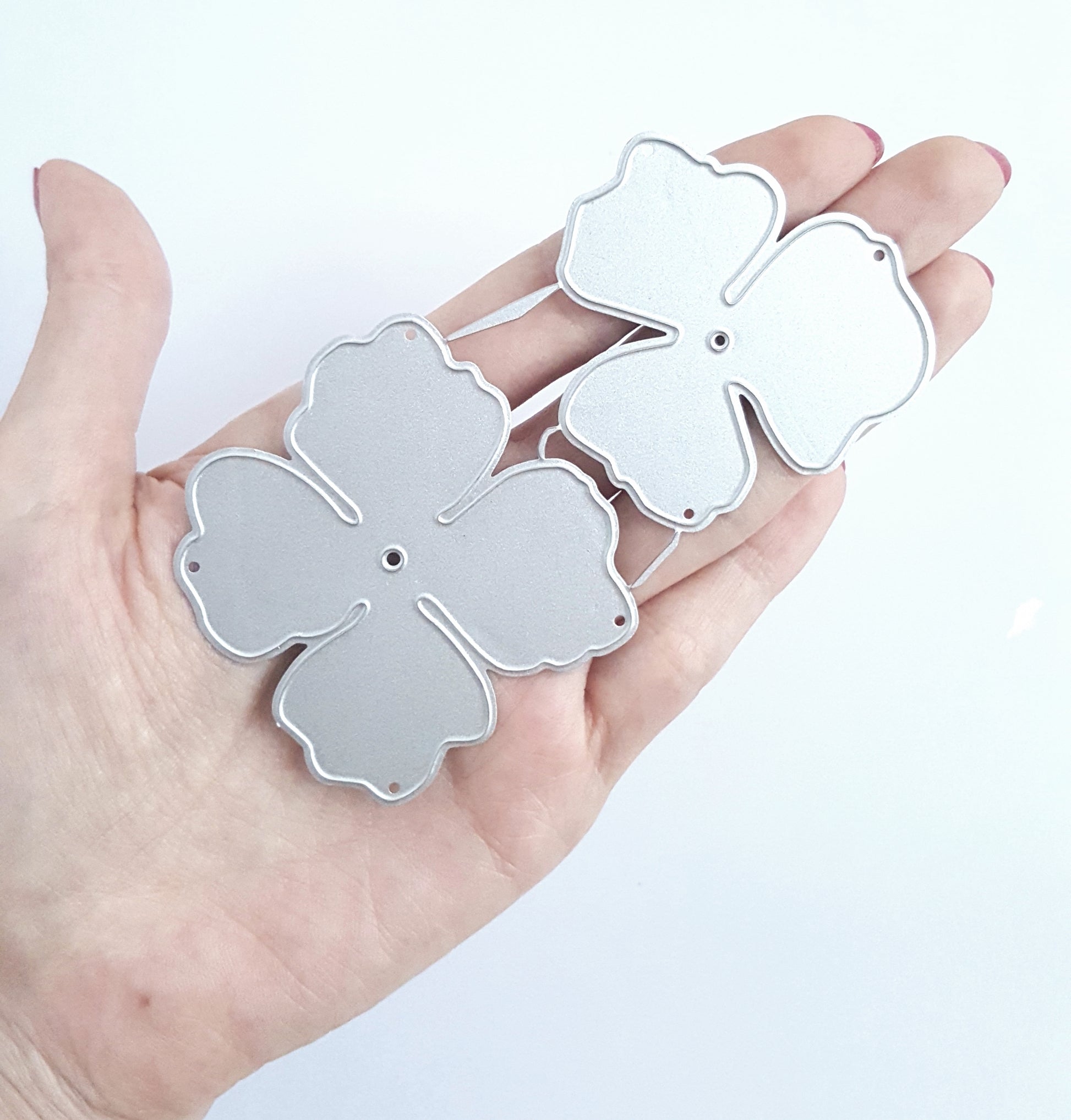 FLOWER CUTTING DIES 2 PCS SET 10.5X5.7 CM - Luxy Kraft